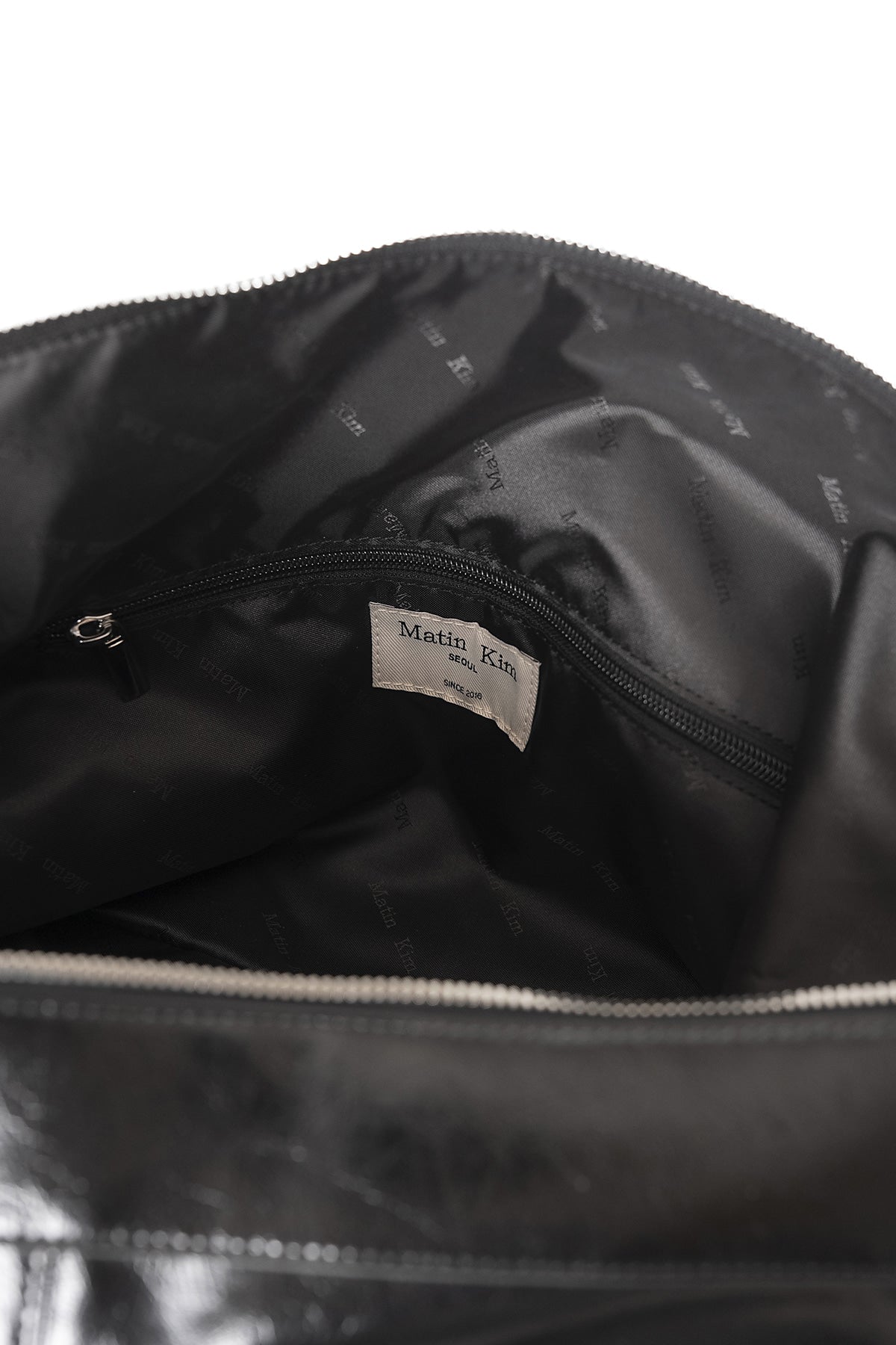 最新韓國選物🇰🇷 Matin Kim Side Buckle Biker Big Bag 個性側扣拉鏈大袋￼［側扣拉鍊 型格復古袋款！］