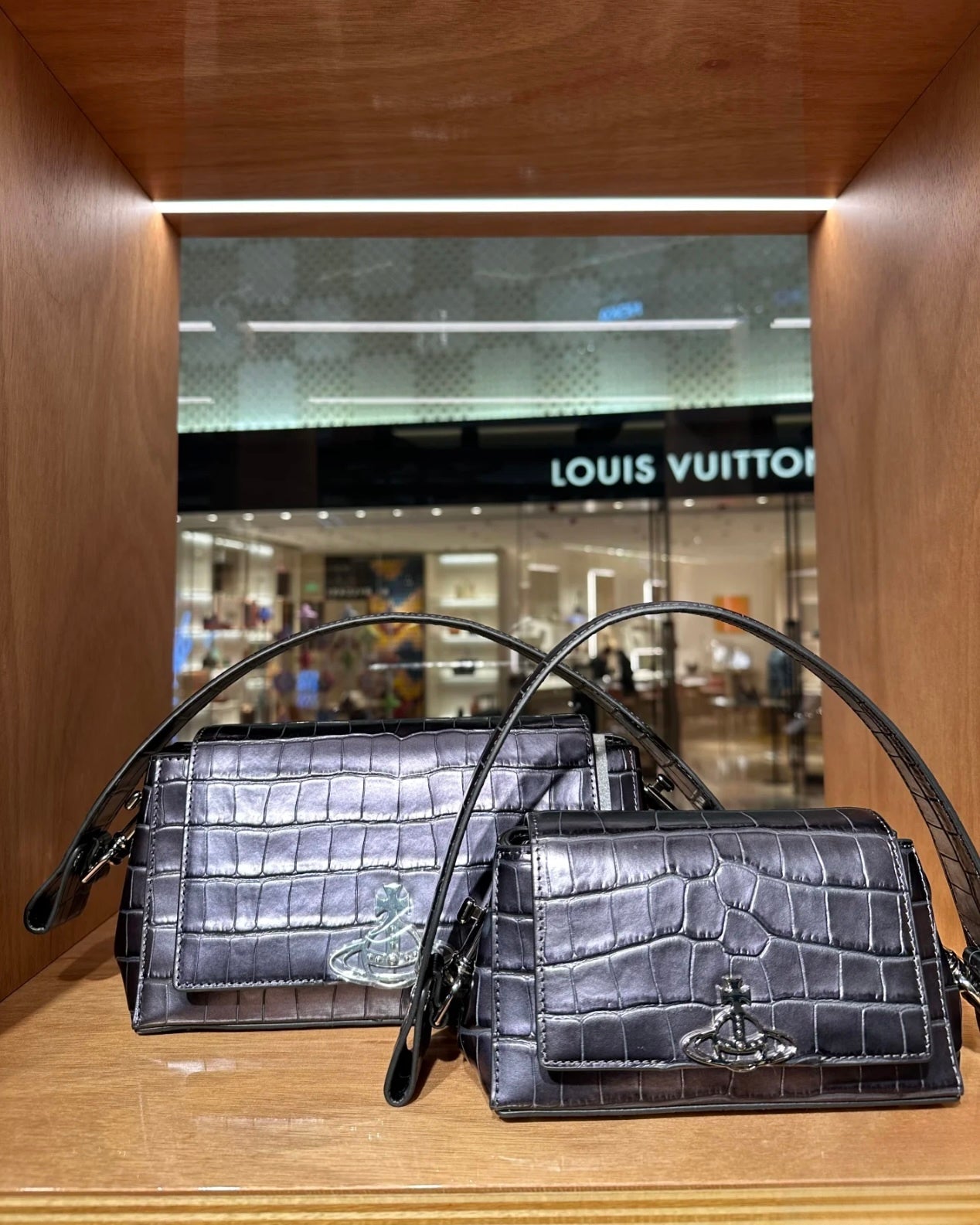 Vivienne Westwood Hazel Handbag SS25鐵灰鱷魚皮［已停產! 最後一個small現貨完售下架!］