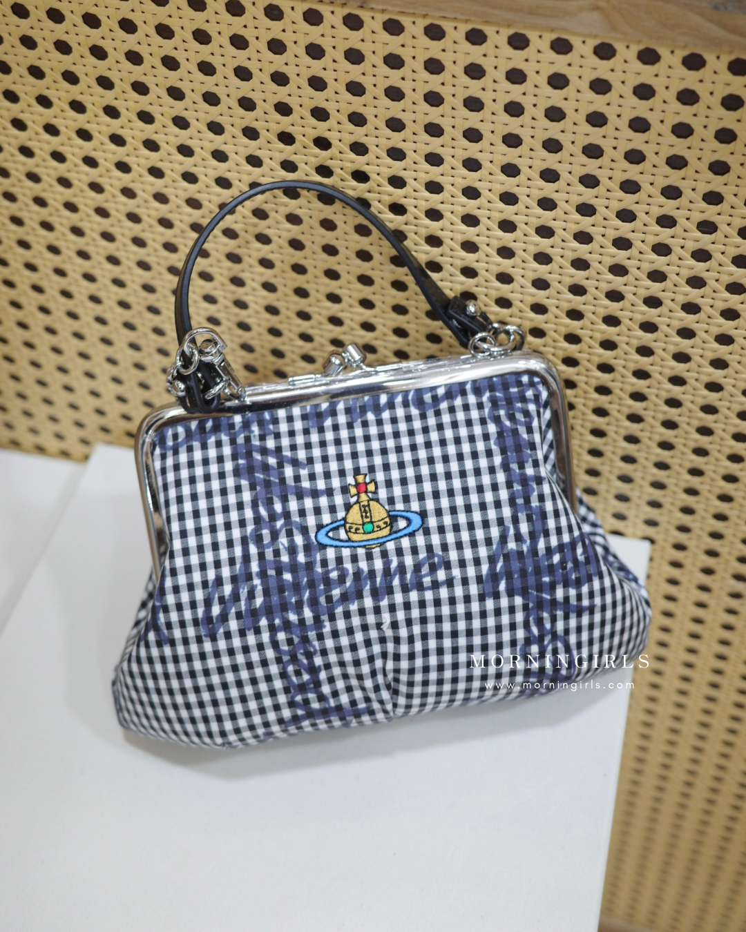Vivienne Westwood Granny Frame Purse 經典餃子袋 SS25春季最新藍白格