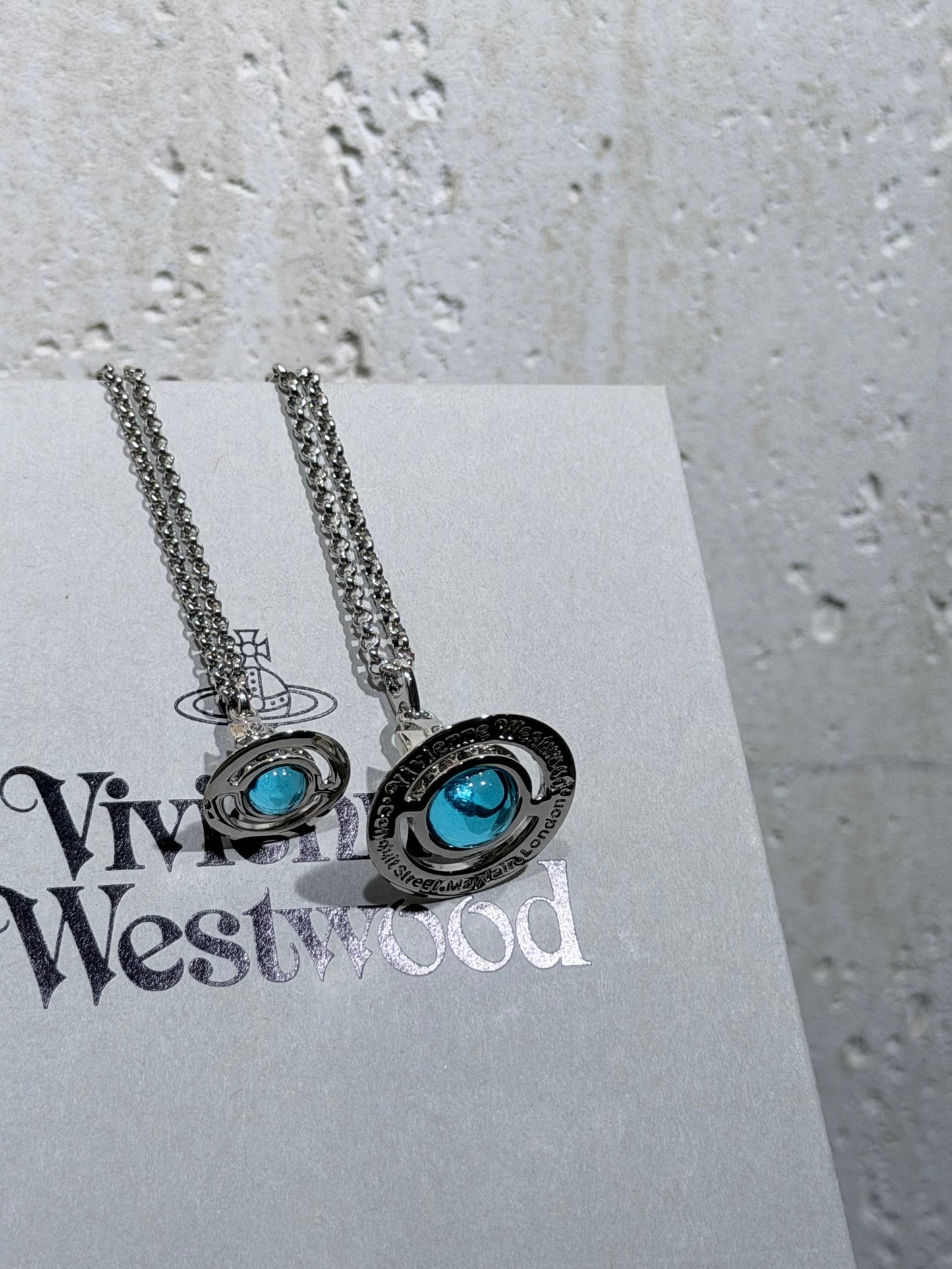 Vivienne Westwood ORB Pendant Crystal Necklace 海洋藍 [復刻絕美清澈透亮!]