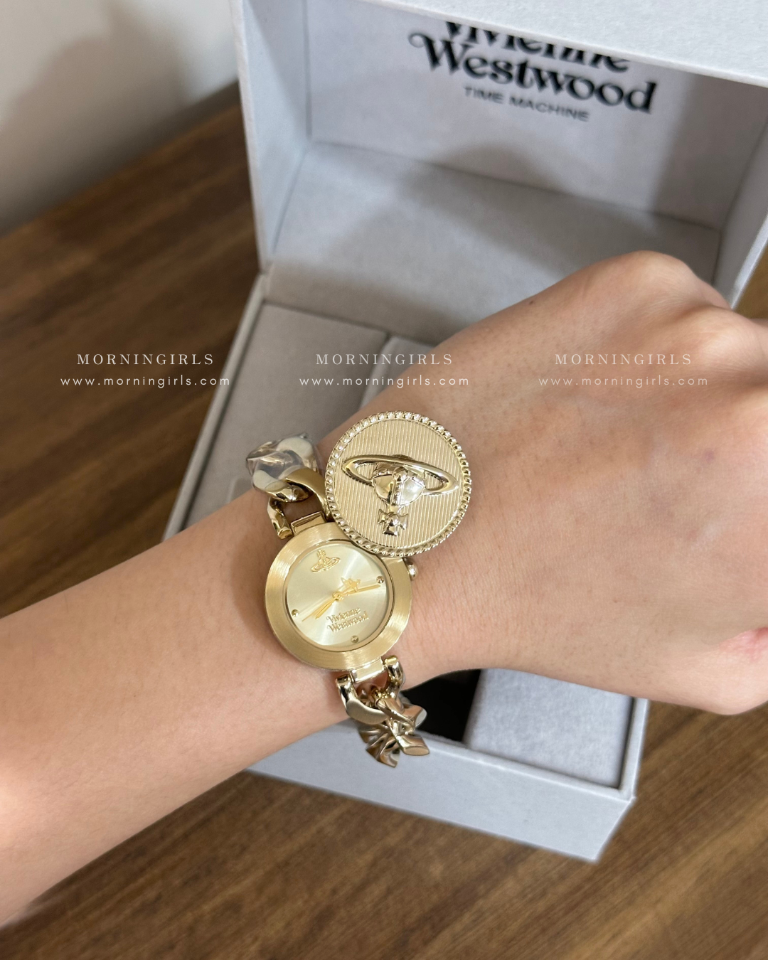 Vivienne Westwood Orb Button Watch 滑蓋手錶 [古巴鏈Vintage復古感 歐洲全斷貨最後一批12月中到]