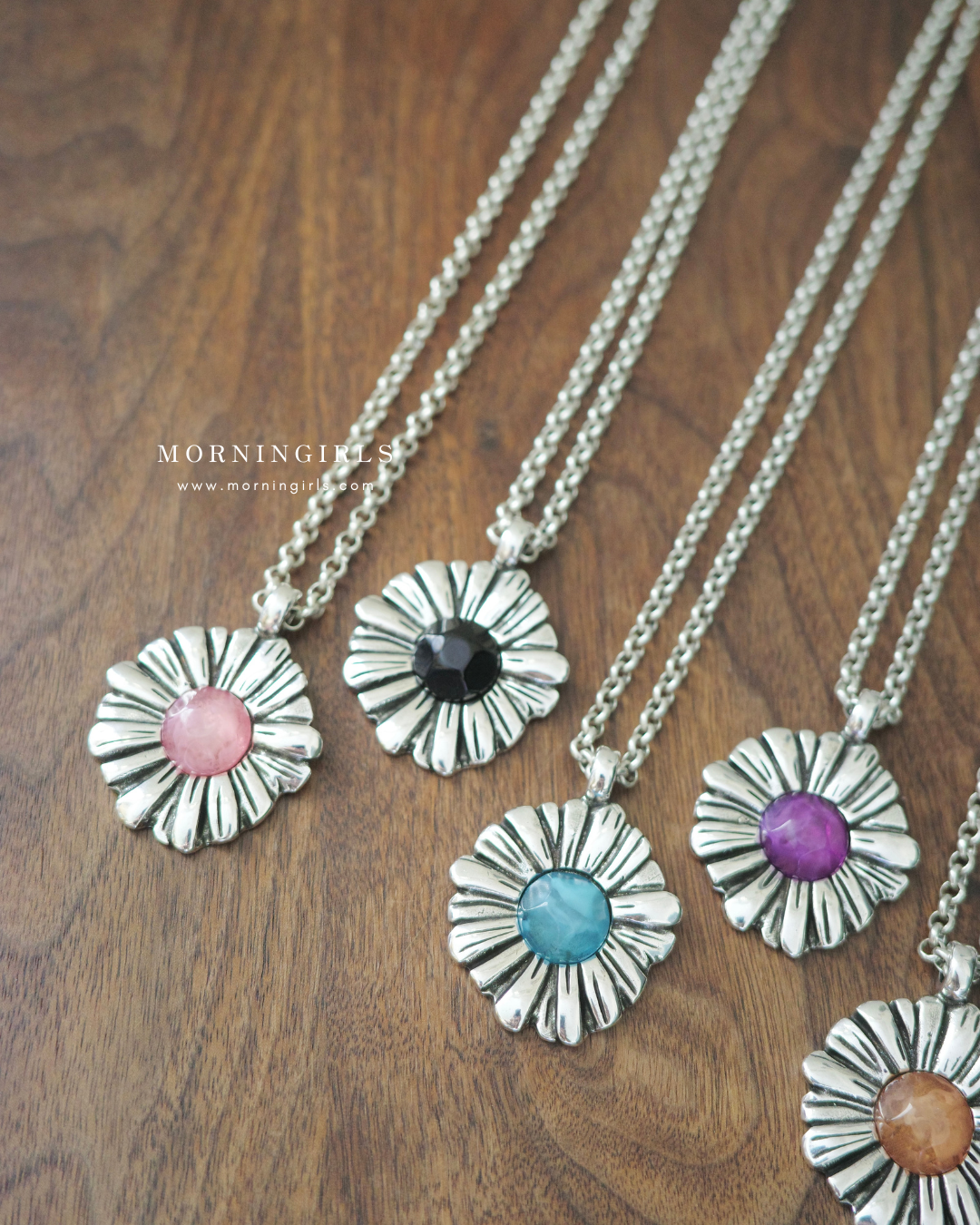 Otro Accesorio 西班牙手工飾物 - Flower Necklace 經典花花頸鏈 [NEW ITEM!]