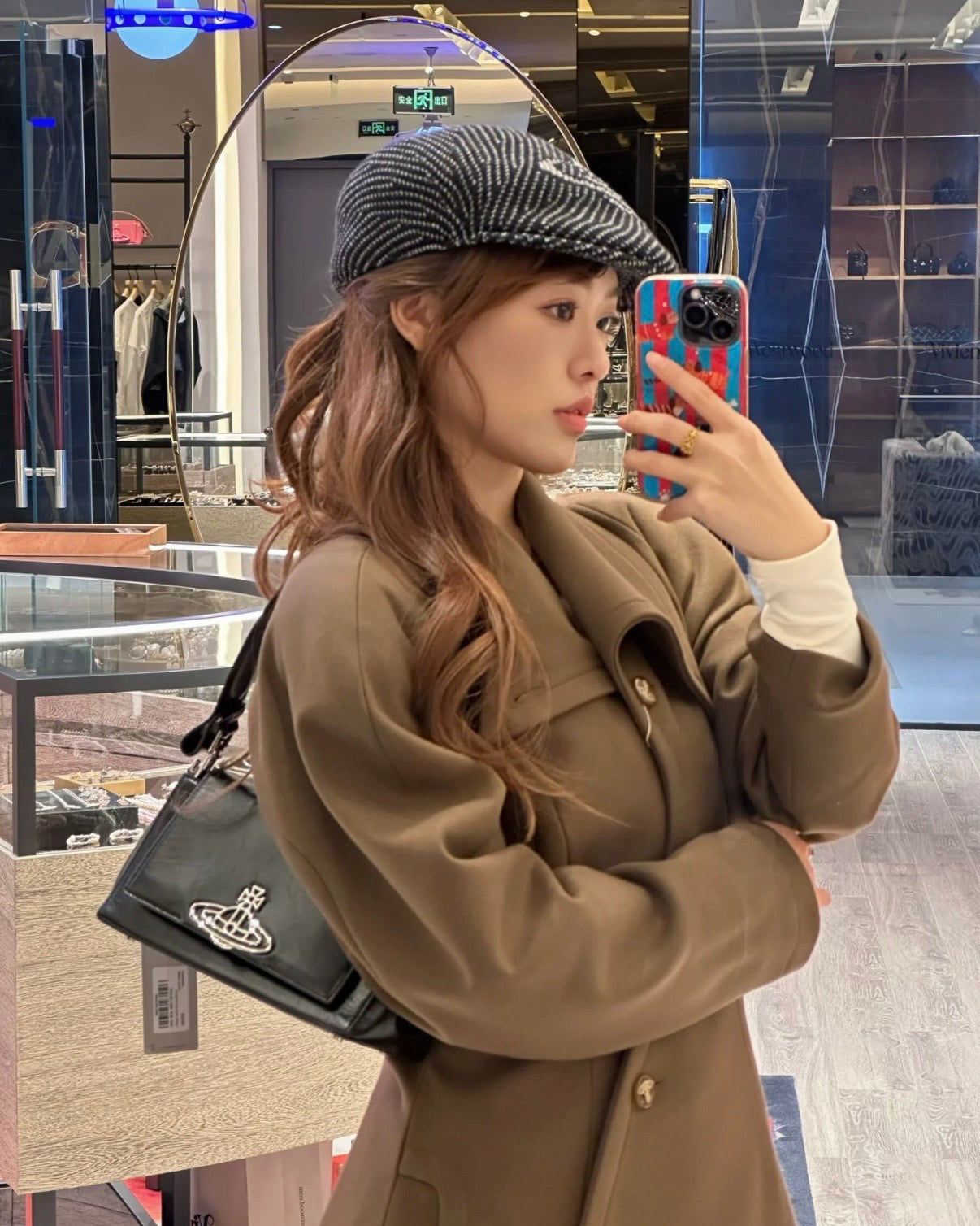 Vivienne Westwood Hazel Handbag SS25春季最新啞黑色 100%小牛皮