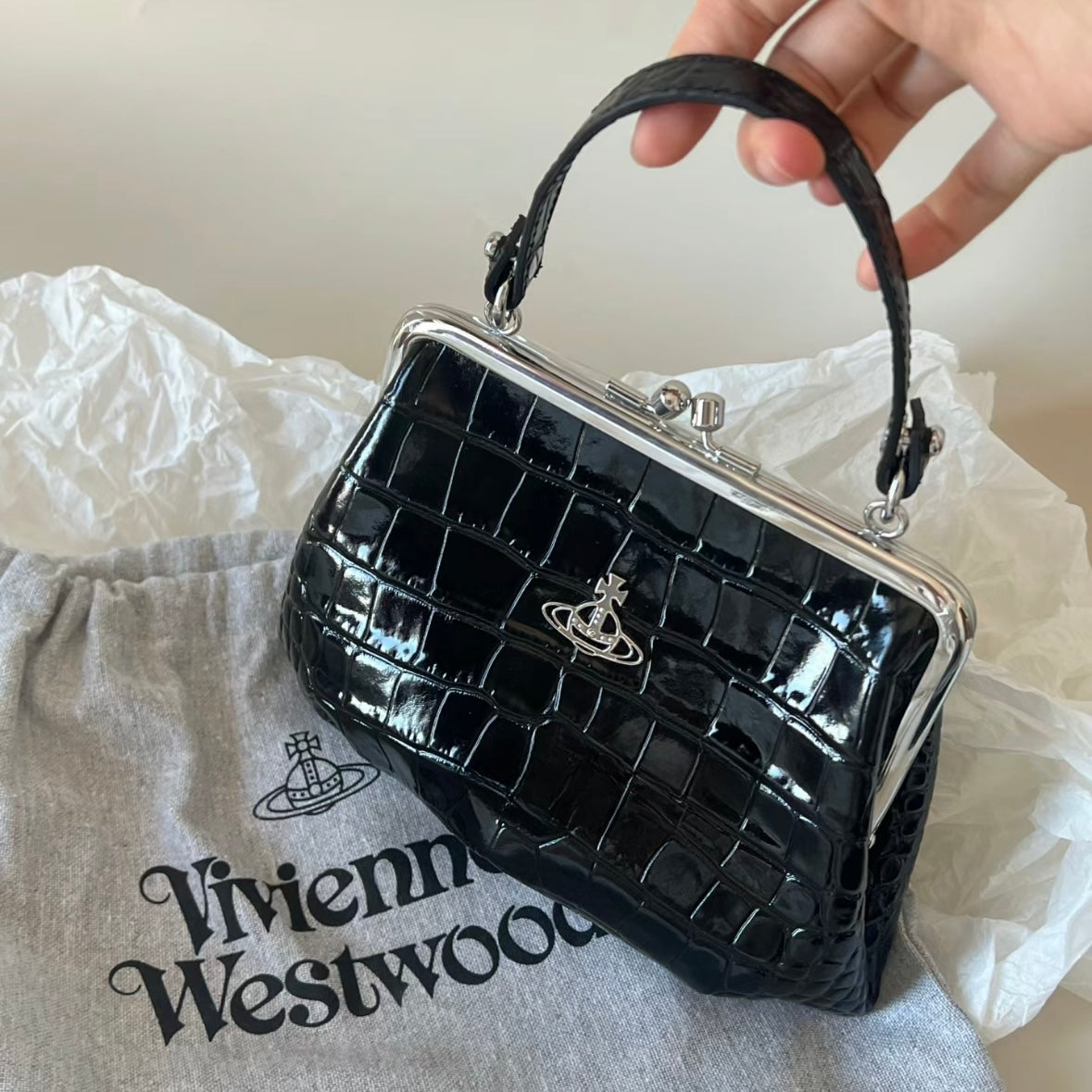 Vivienne Westwood Granny Frame Purse 經典餃子袋 超罕有舊版鱷魚皮 [令面大格已停產! 最後微量優惠現貨 完售下架不再接受預訂!]
