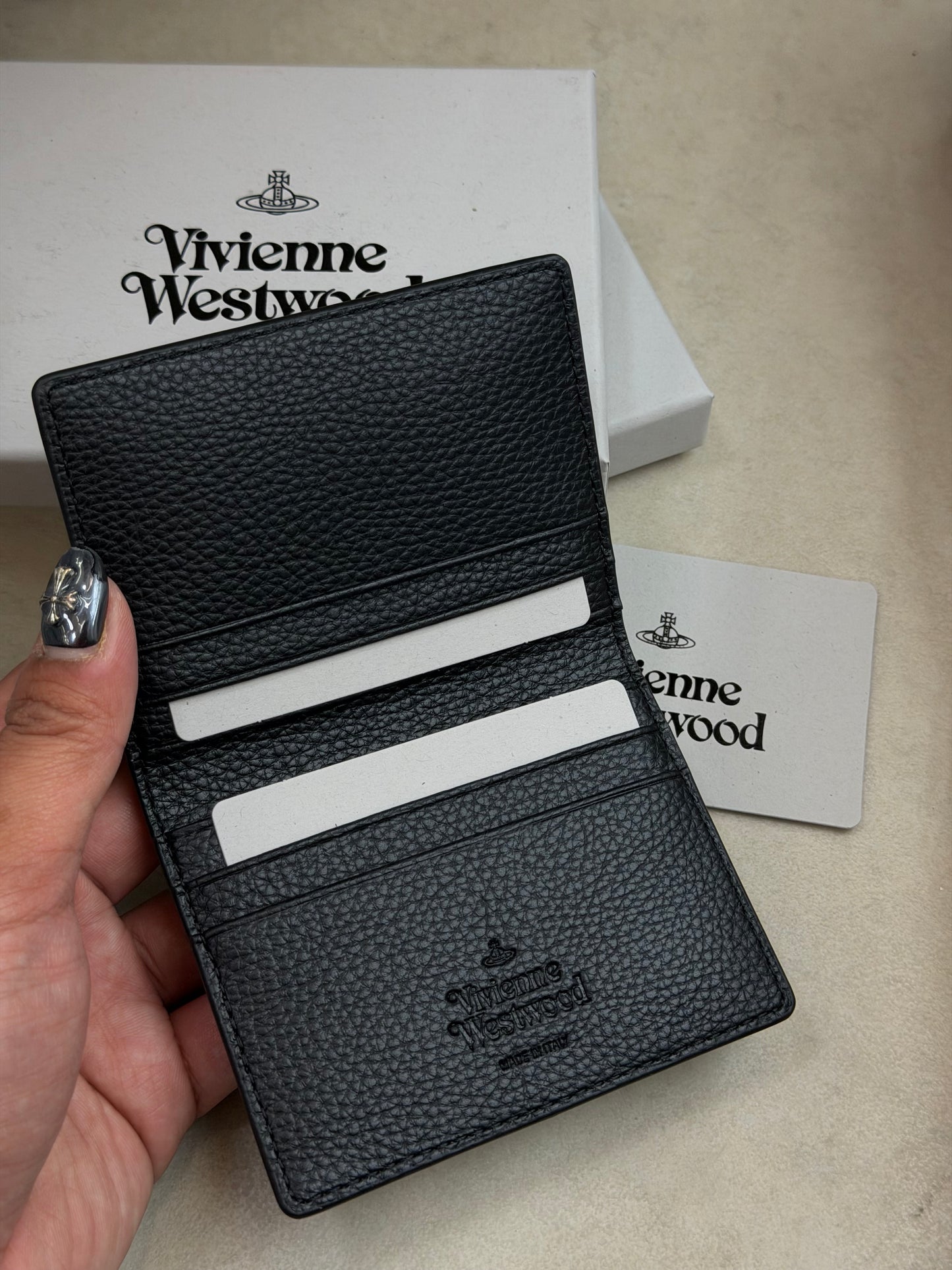 Vivienne Westwood Bifold Cardholder 兩摺卡套 [多卡位超實用 大折扣限量現貨優惠中!]
