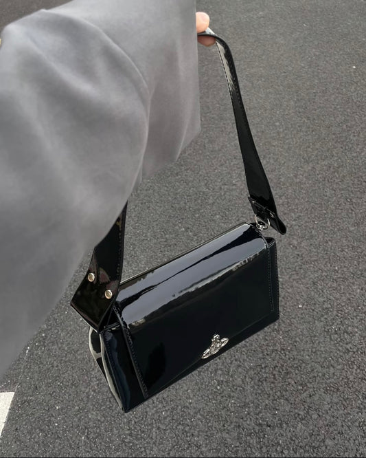 Vivienne Westwood Hazel Handbag 漆皮黑 [MEDIUM限量現貨大折扣中!]