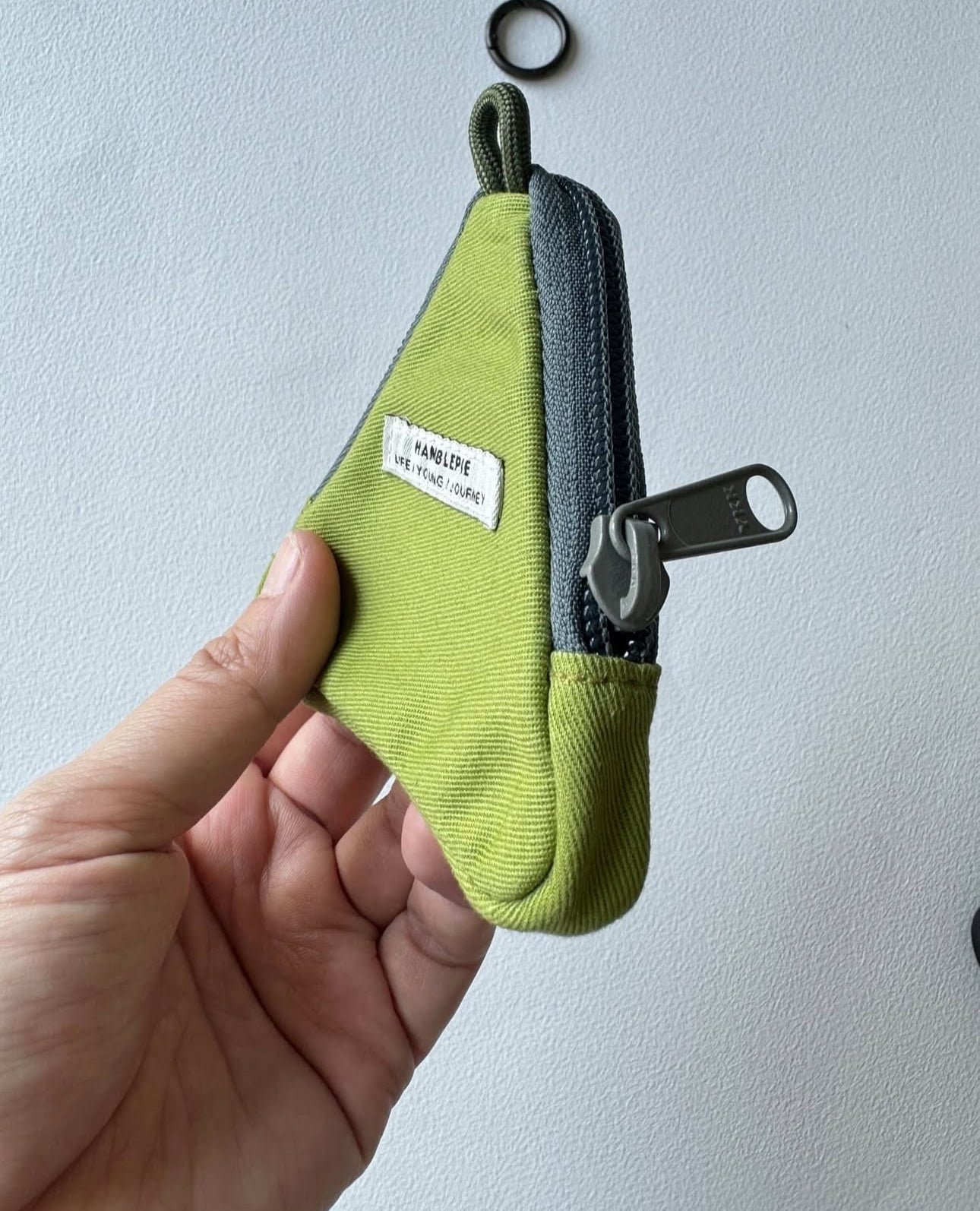 Hamblepie 泰國自家品牌 - Fresh Wild Nature Triangle Little Coins Bag 附送扣［最新上架!］