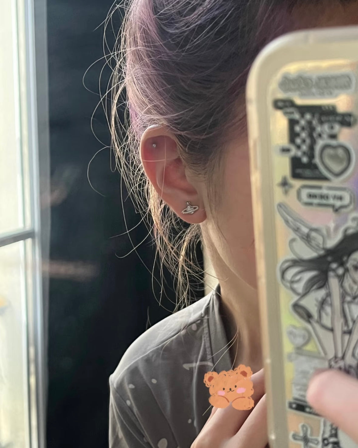 Vivienne Westwood Farah Mini Orb Earrings 浮雕款 [超熱賣銀色限時優惠減$100 全現貨發售中! 可放耳骨］