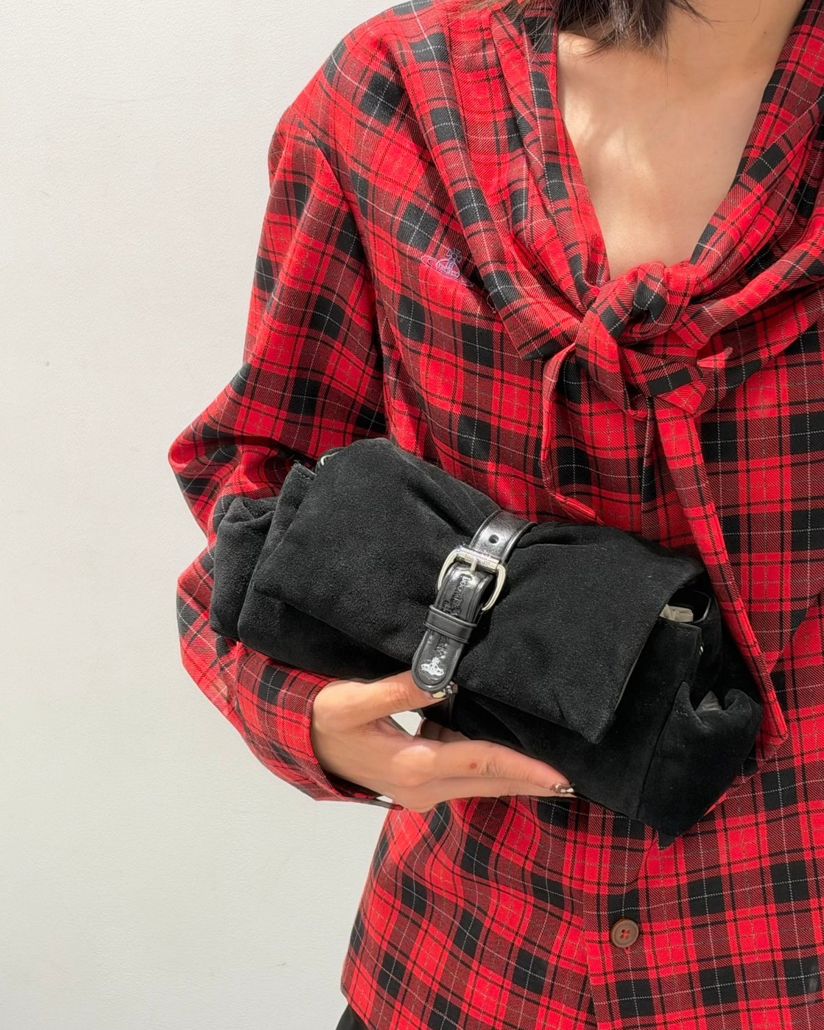 Vivienne Westwood Hazel Treasure 鐵鏈蝴蝶結袋 [秋冬限定猄皮黑]