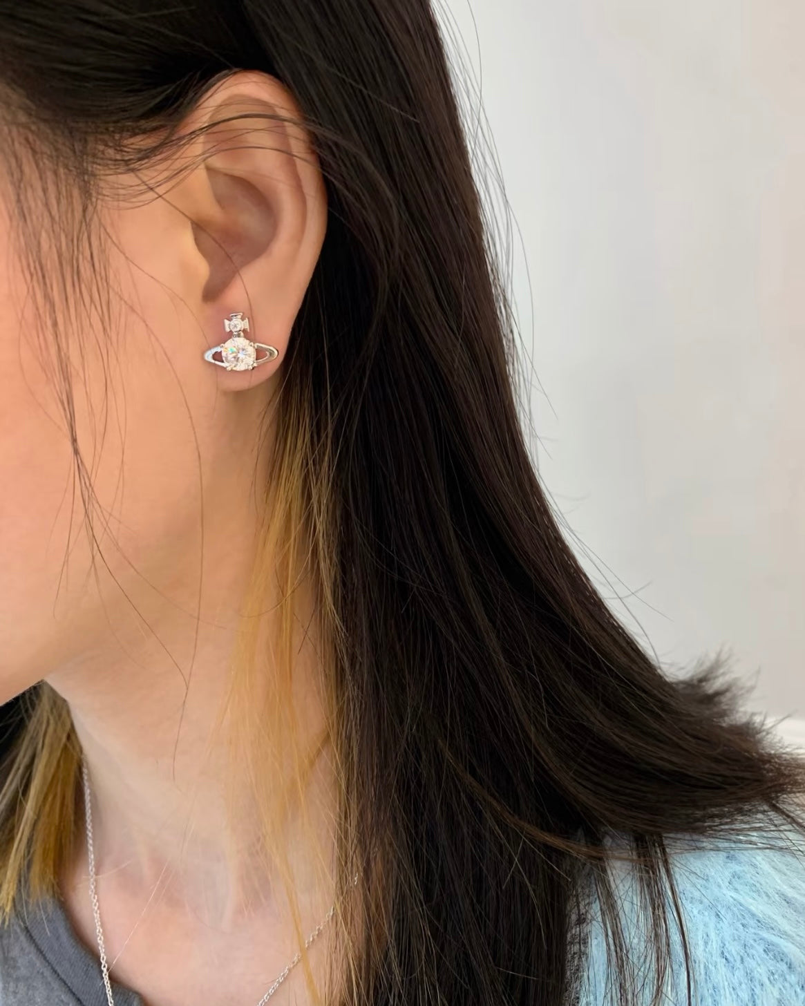 Vivienne Westwood Reina 低調精緻小鑽系列 [頸鏈手鏈耳環整套發售!]