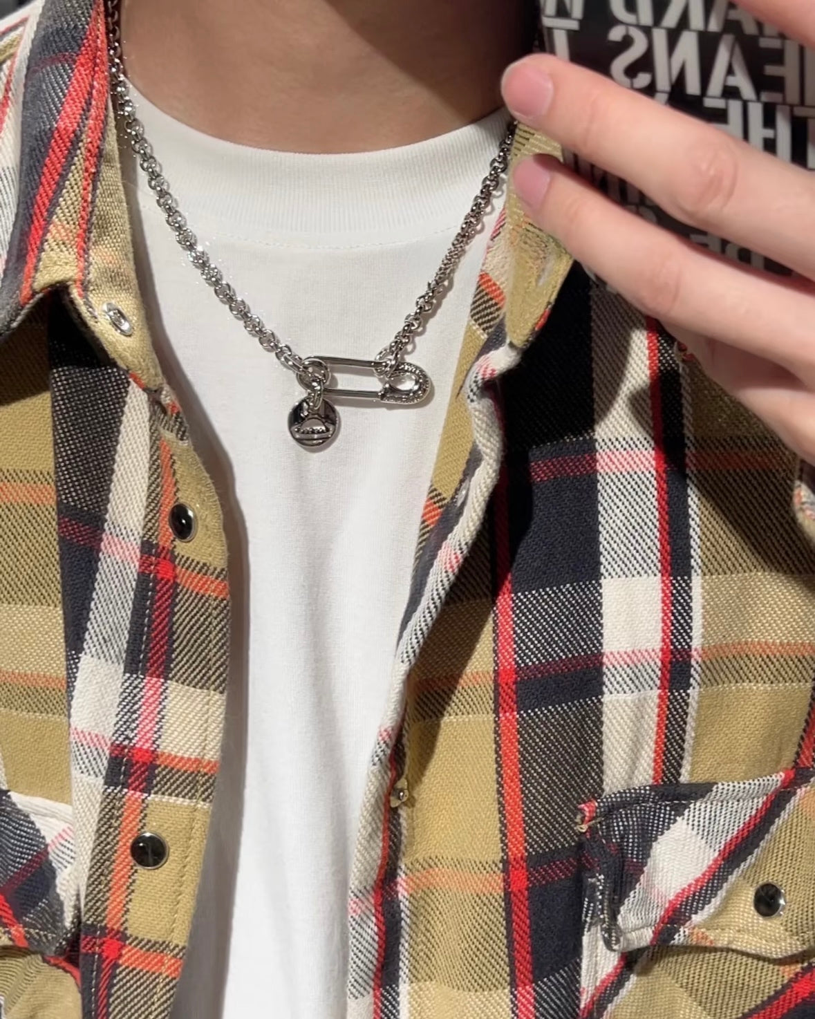 Vivienne Westwood Imogene Necklace 扣針頸鏈 ［中性款男女適用］
