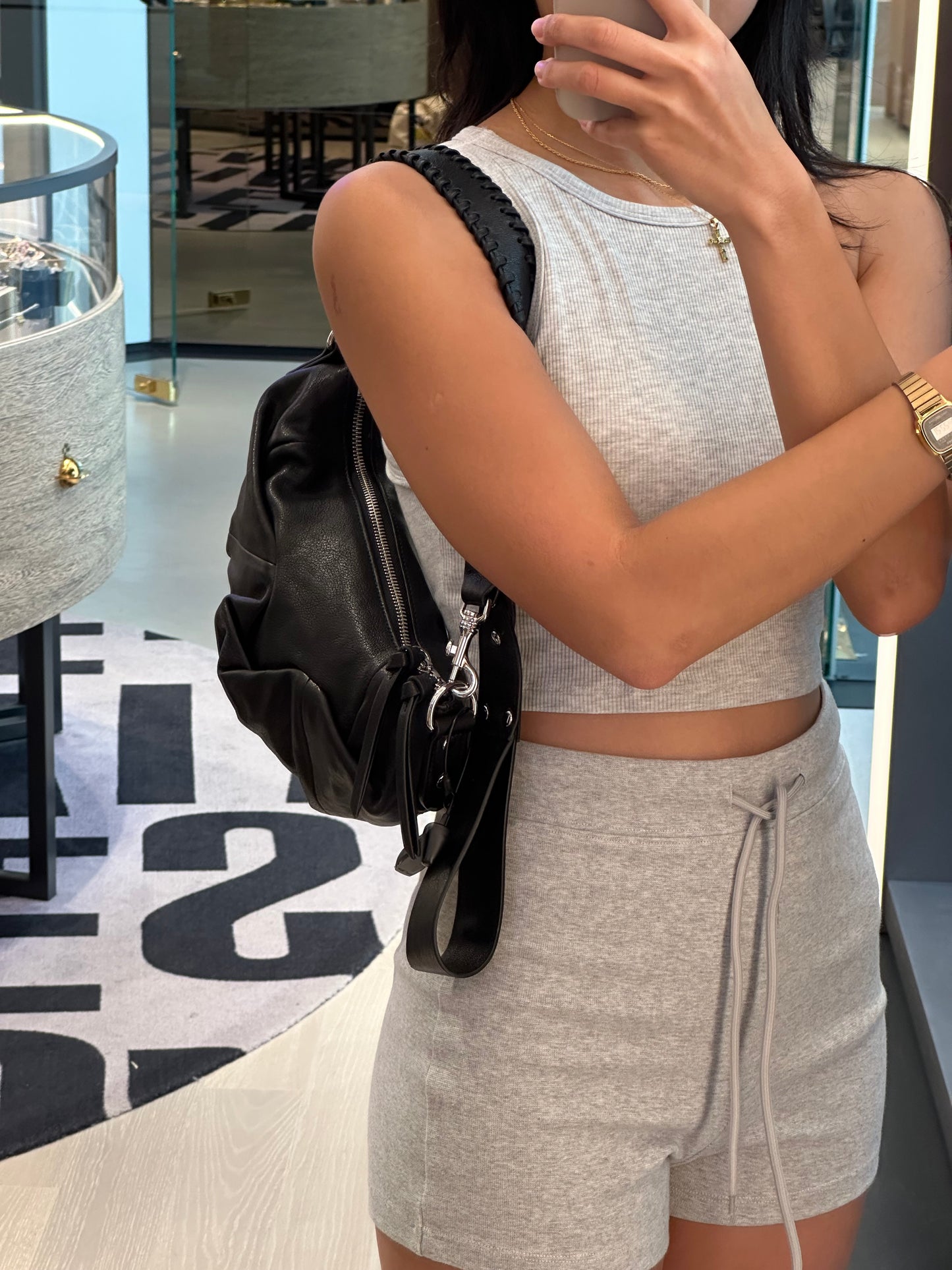 Vivienne Westwood Agnes Shoulder Bag 100%全牛皮超美牛角包［大推薦必入手Lemaire平替版 舊版金扣限時大折扣中!］