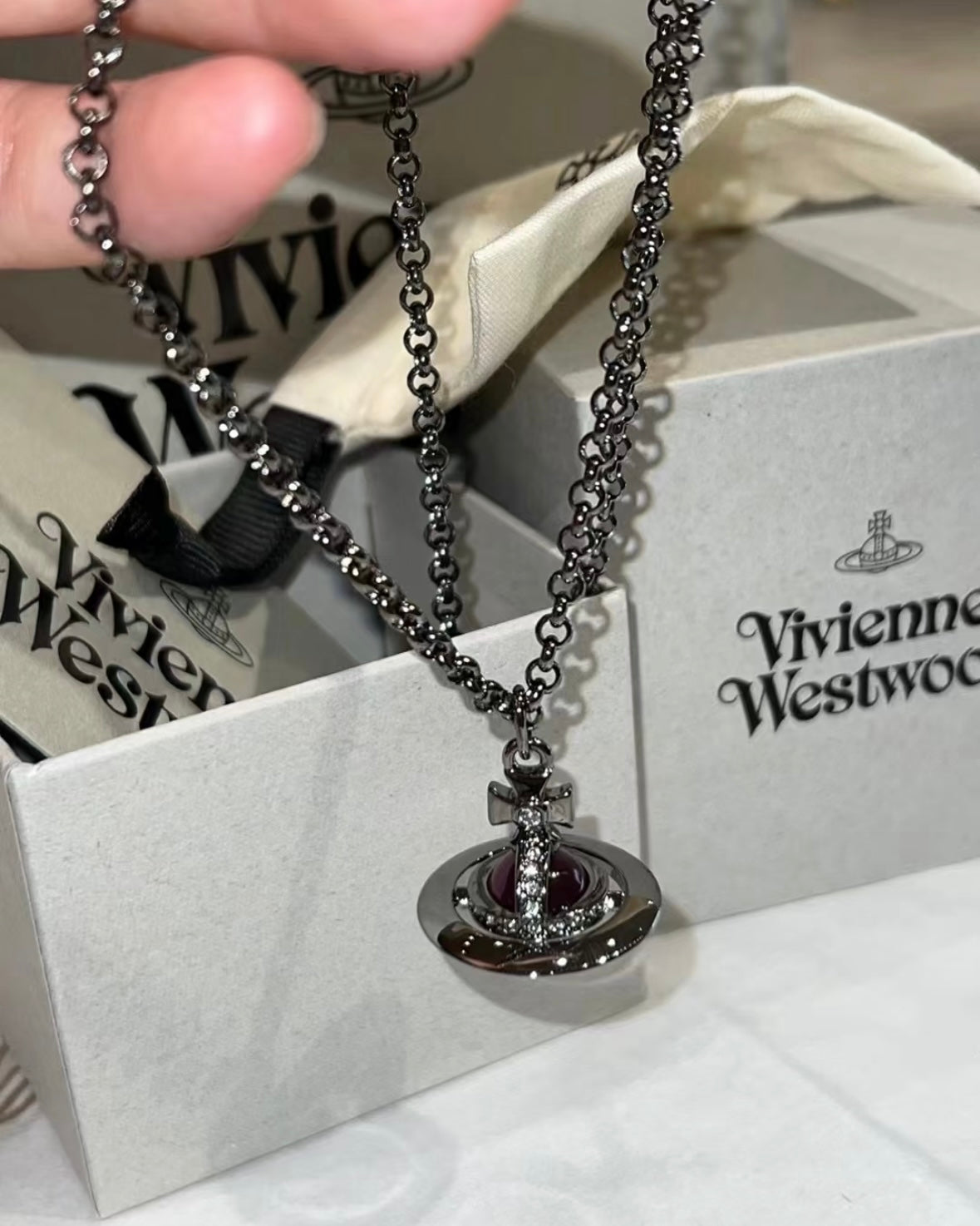 Vivienne Westwood ORB Pendant Crystal Necklace 紫紅 [暗黑Nana風 長款項鏈!]