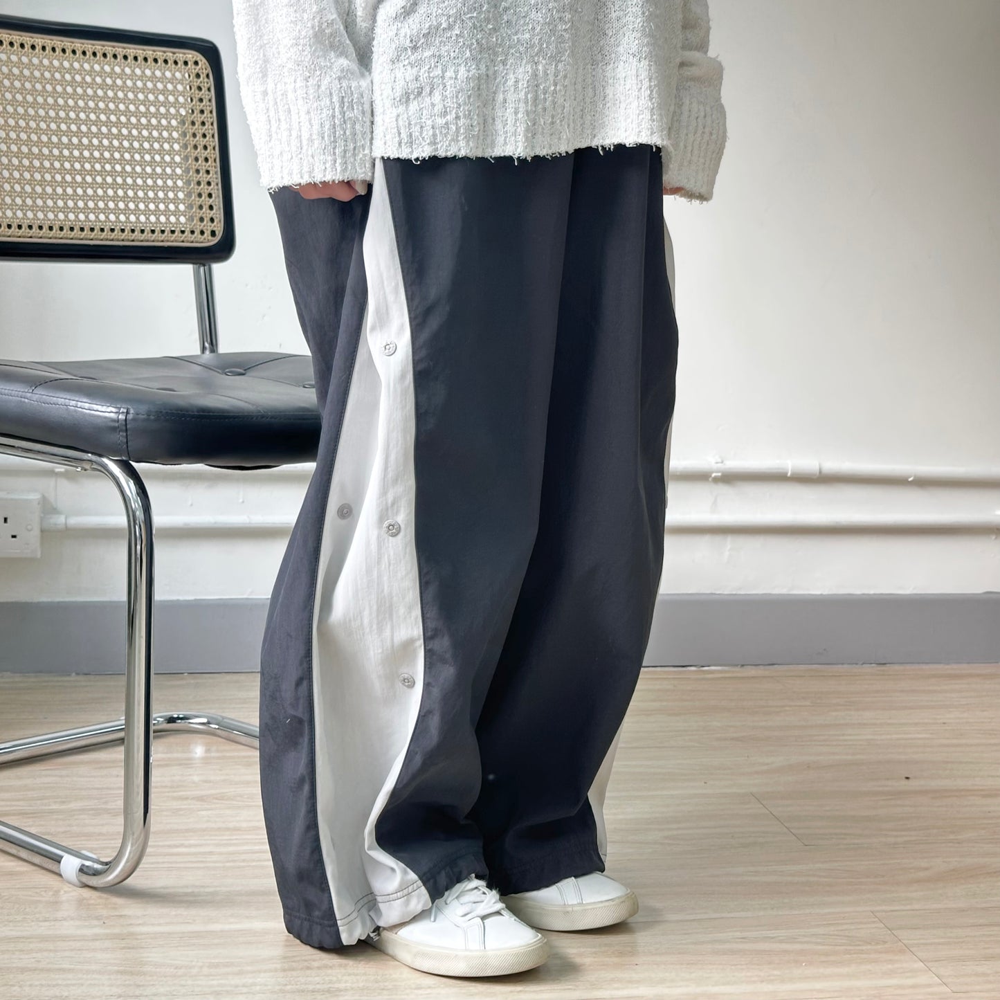 Unisex Side Buttons Cargo Pants [門市搬遷清貨限時優惠$249!]