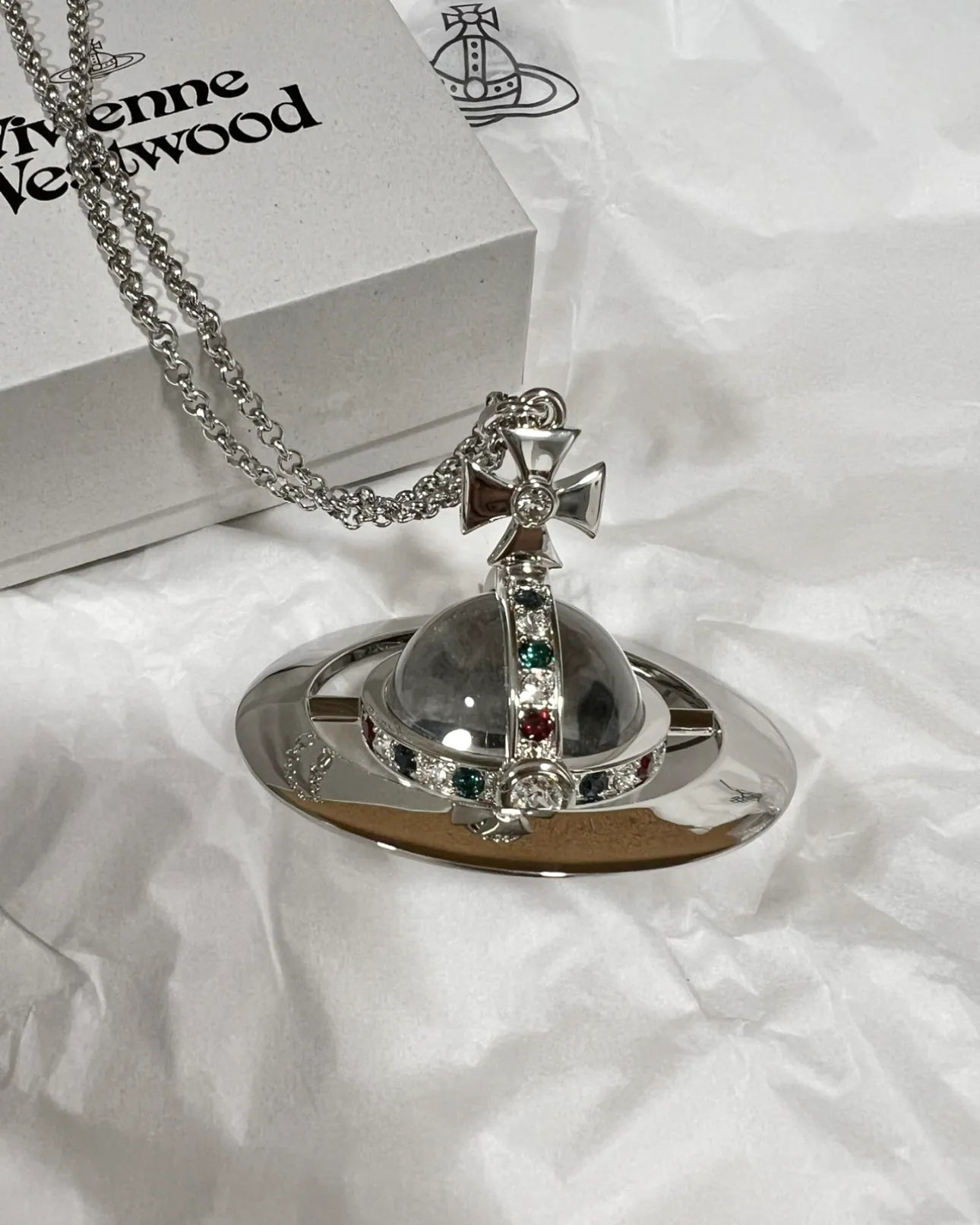 Vivienne Westwood ORB Pendant Crystal Necklace 透明銀色星球 [MEDIUM & LARGE大折扣! 經典熱賣!]