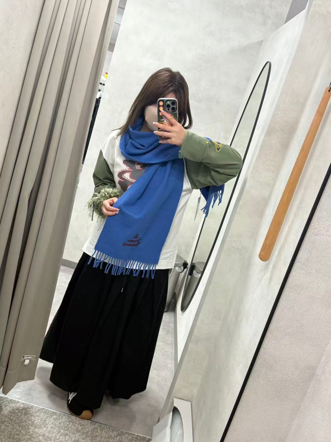 Vivienne Westwood Embroidered Logo Scarf (100% wool) [白色現貨中 日本版 意大利製!]