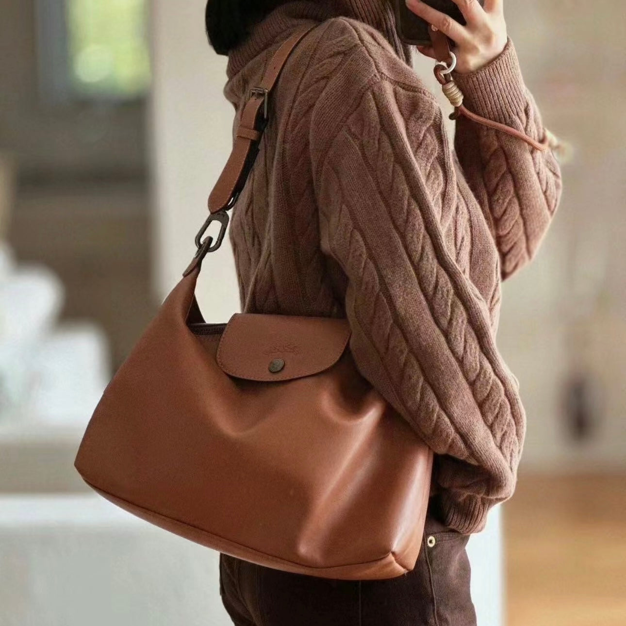 LONGCHAMP Le Pliage Xtra M Hobo Bag 超熱賣真皮系列［超人氣黑色大象灰限量現貨優惠中 完售即止!］