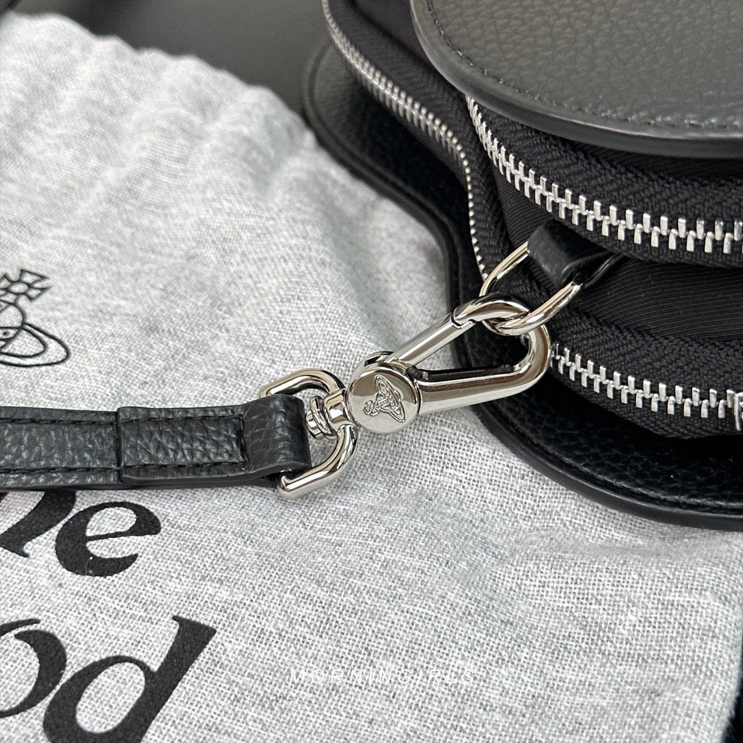 Vivienne Westwood Louise Vegan Leather Crossbody Bag 雙層心心袋