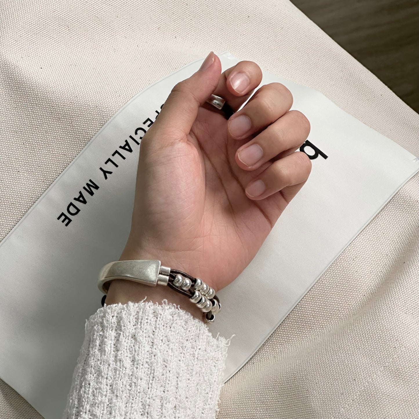 Otro Accesorio 西班牙手工飾物 - Flower Leather Bracelet