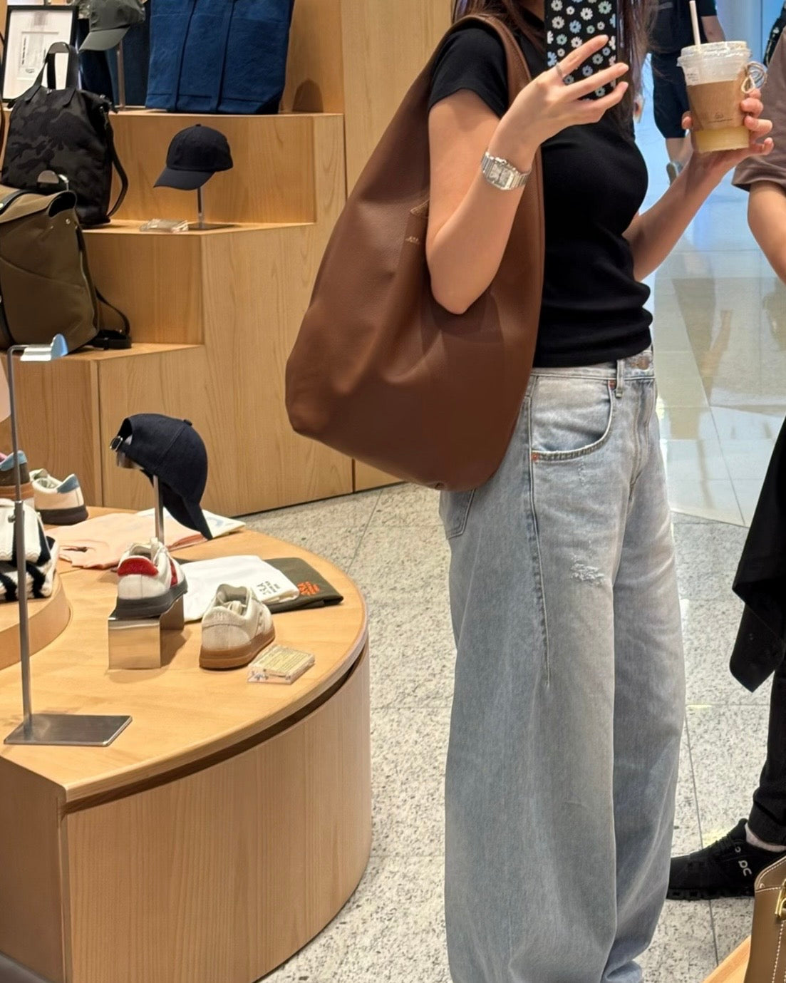 A.P.C. Le Neige Tote Bag 100%真牛皮［橄欖綠大折扣中! 極難補貨!］