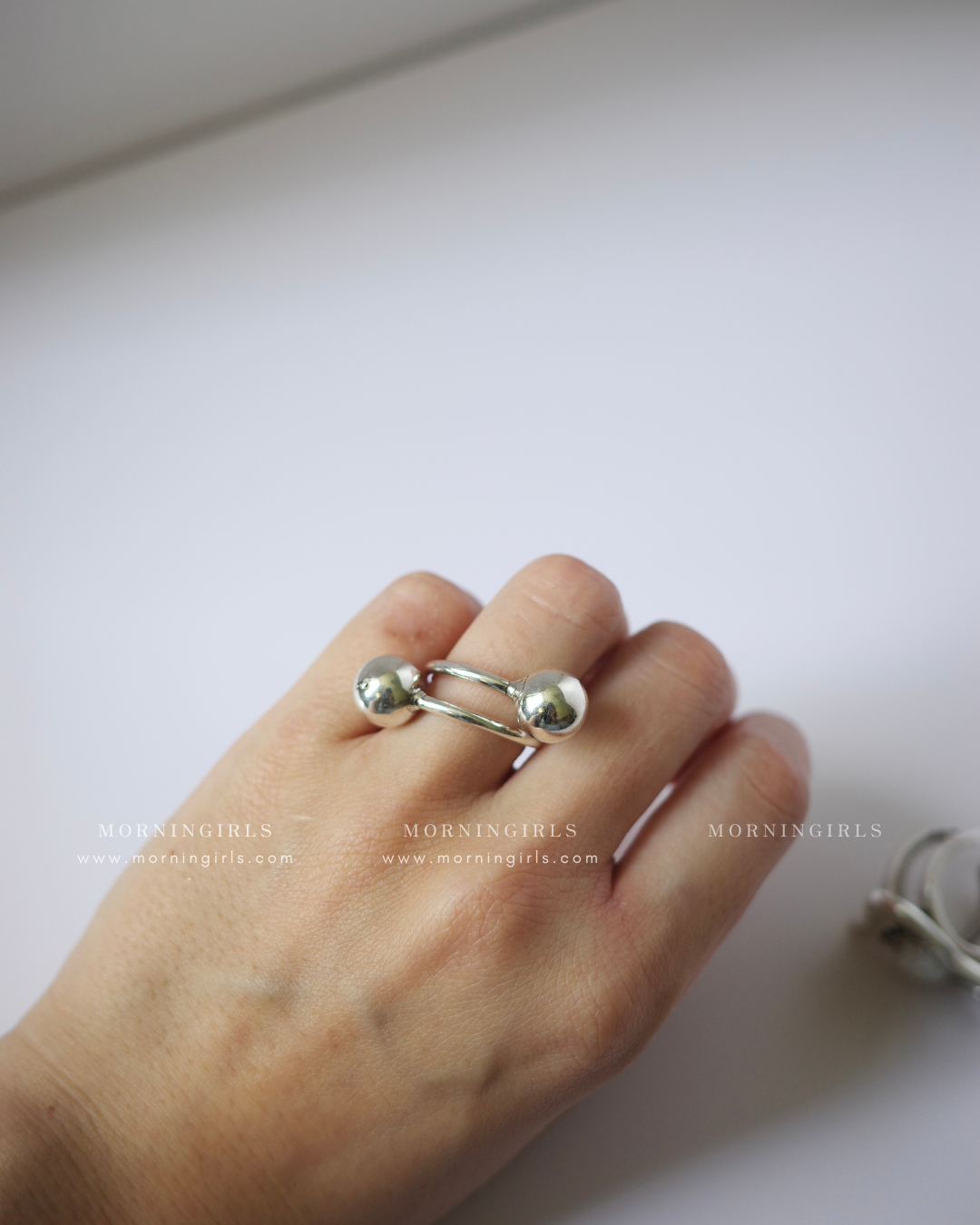 Otro Accesorio 西班牙手工飾物 - Double Ball Ball Ring  [NEW ITEM!可自行調節大小 超好配襯]