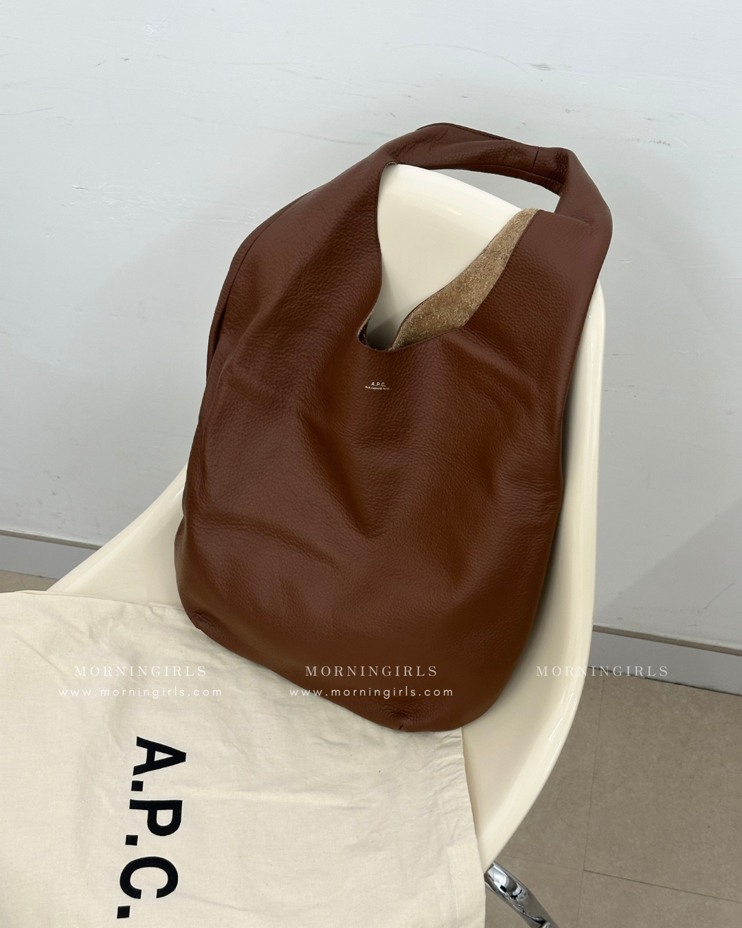 A.P.C. Le Neige Tote Bag 100%真牛皮［多色限時現貨優惠中! 極難補貨!］