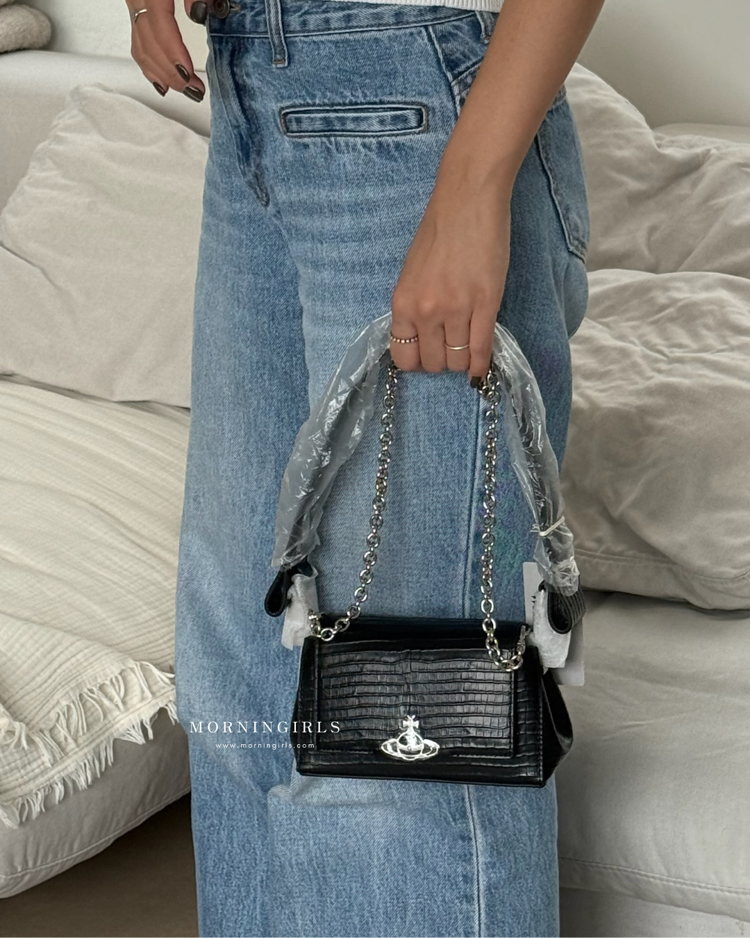 Vivienne Westwood Hazel Handbag FW25最新啞面鱷魚皮 100%真皮 [黑色SMALL年末大折扣中!]