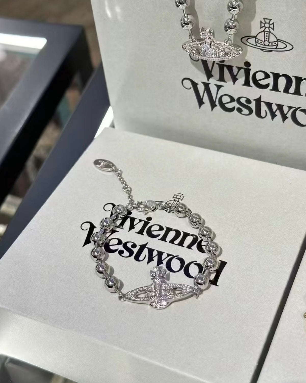 Vivienne Westwood Thames Mini Bas Relief 全新鋼珠系列 金銀兩色 項鏈手鏈同步上架 [最新上架!]