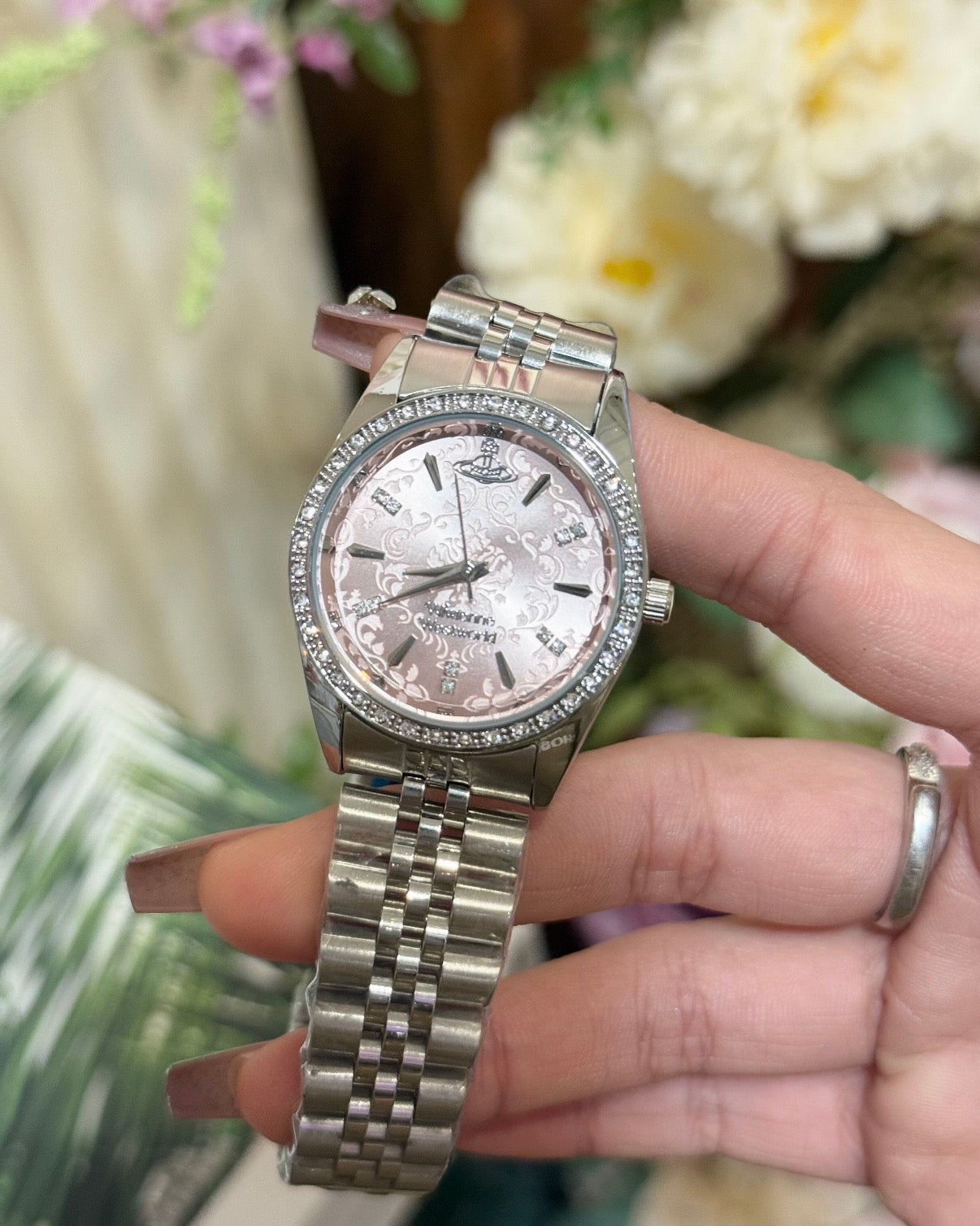 Vivienne Westwood Little Wallace Watch 32mm  [2026最新上架粉鑽浮雕]