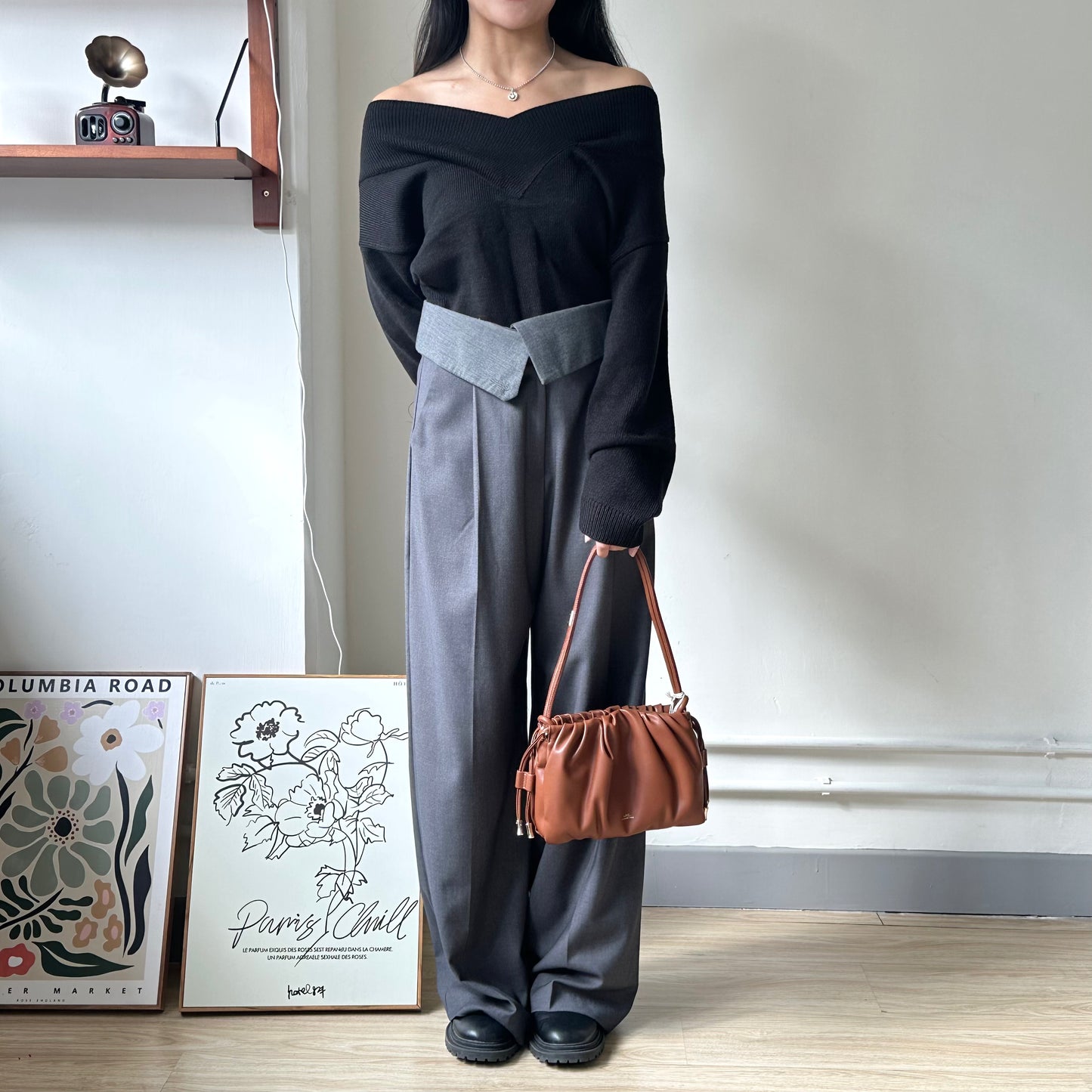 大V領薄針織寬鬆上衣