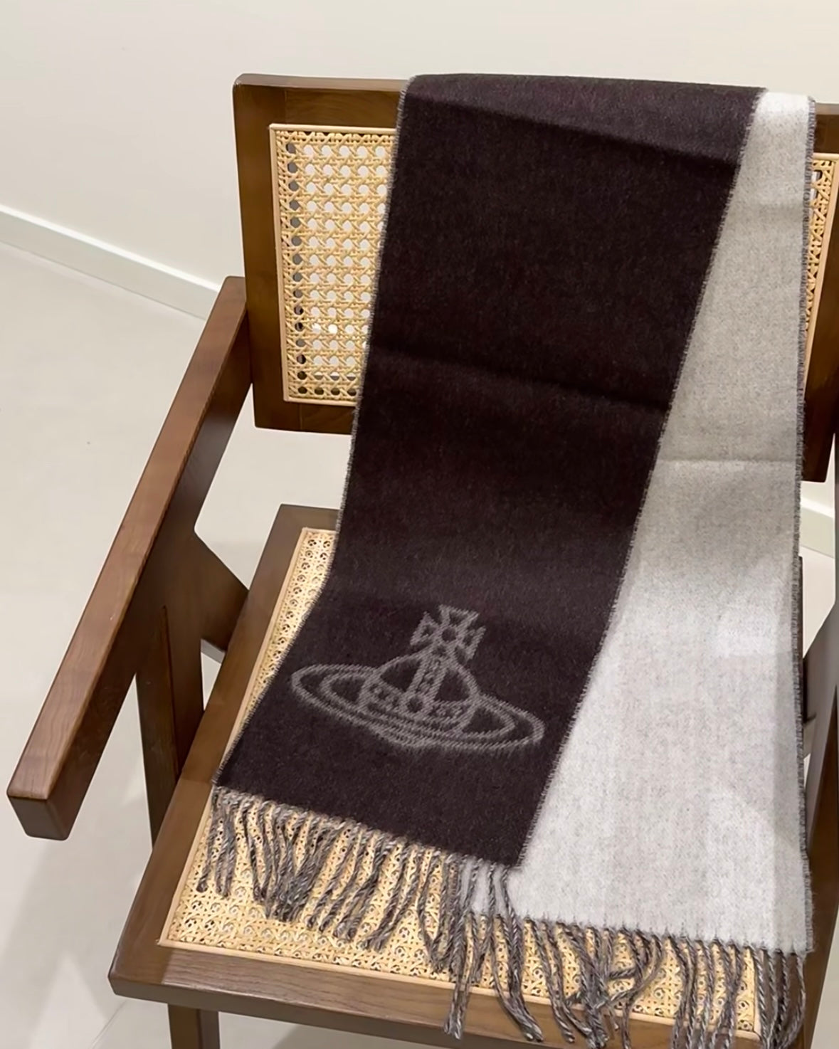 Vivienne Westwood Double ORB Logo Scarf (100% wool) [黑色啡色超熱賣! 日本版 意大利製!]