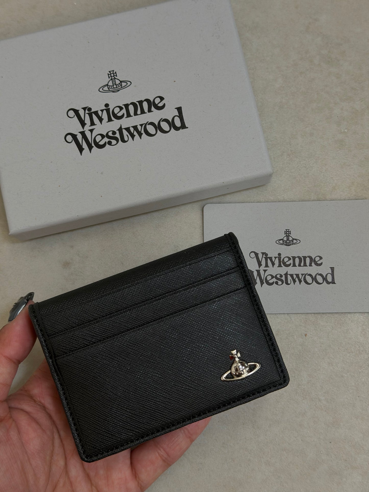 Vivienne Westwood Bifold Cardholder 兩摺卡套 [多卡位超實用 大折扣限量現貨優惠中!]
