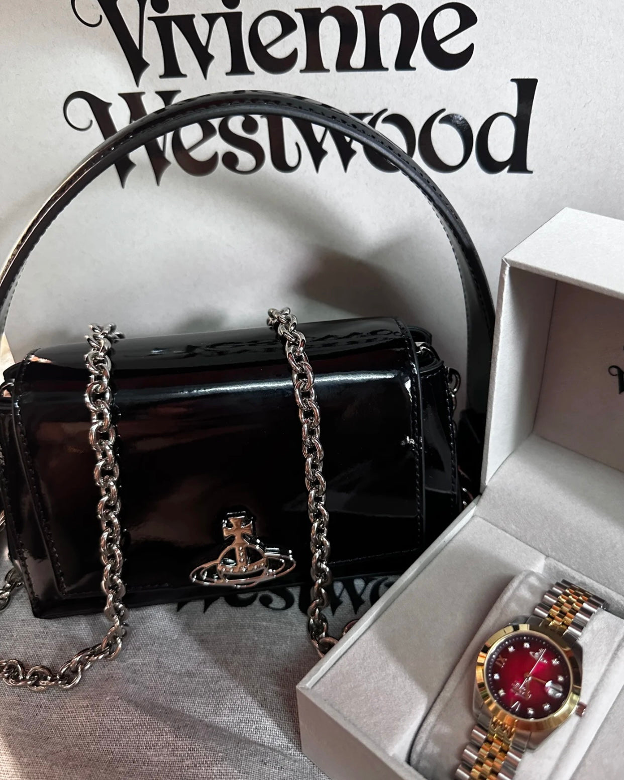 Vivienne Westwood Hazel Handbag 漆皮黑 [MEDIUM限量現貨大折扣中!]
