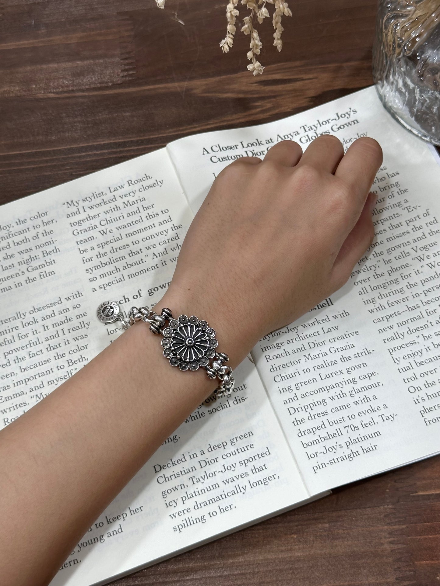 Otro Accesorio 西班牙手工飾物 - Vintage Flower Bracelet