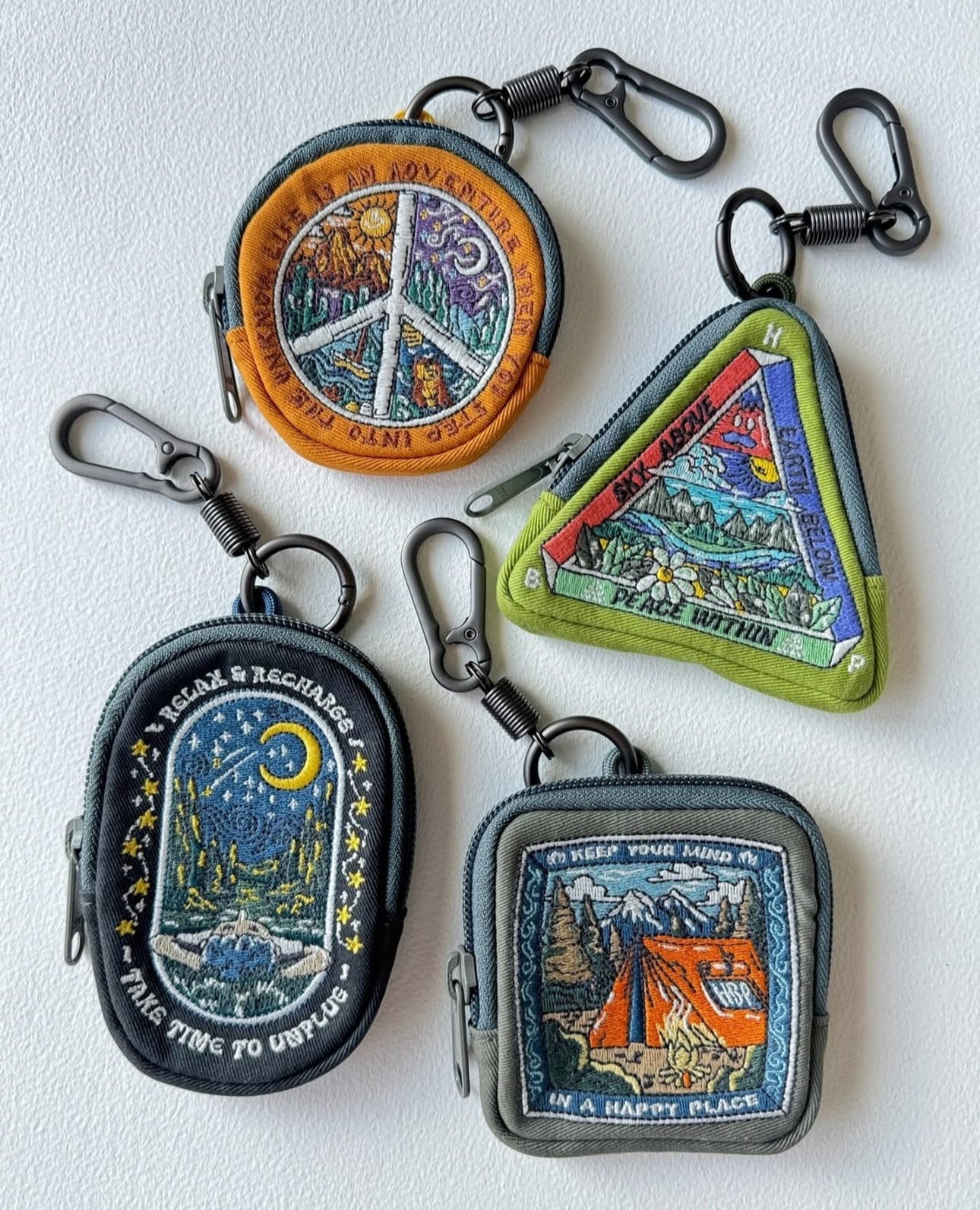 Hamblepie 泰國自家品牌 - Magical Day & Night Little Coins Bag 附送扣［最新上架!］