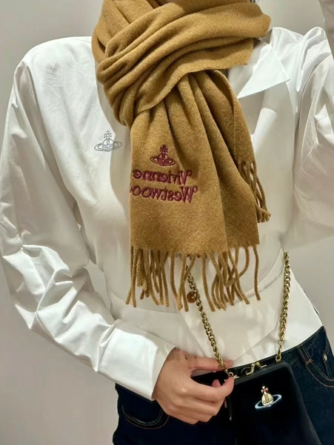 Vivienne Westwood Embroidered Logo Scarf (100% wool) [白色現貨中 日本版 意大利製!]
