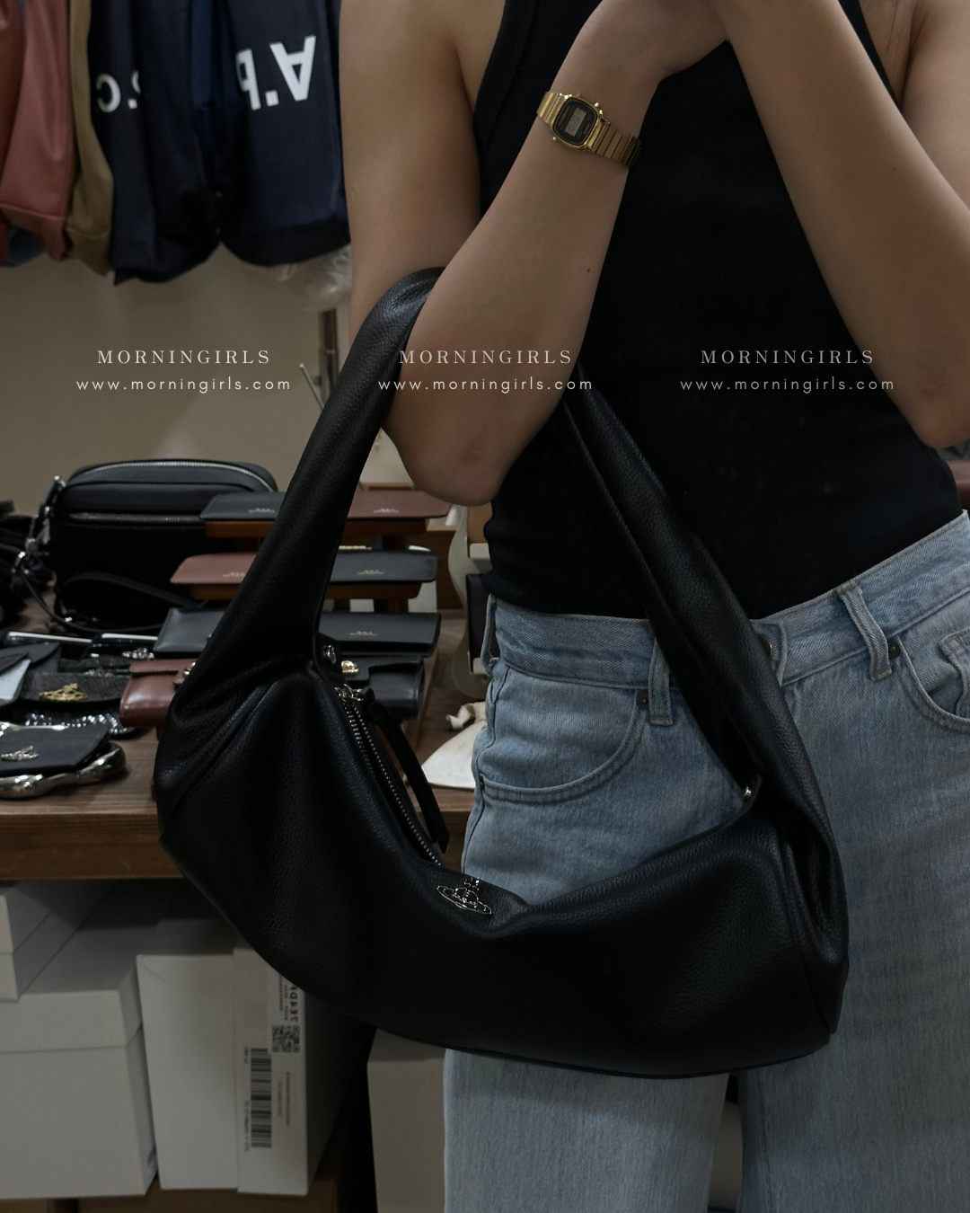 Vivienne Westwood SS25最新 Pamela Shoulder Bag [店主近期最愛日常大圓筒袋⋆˙⟡]