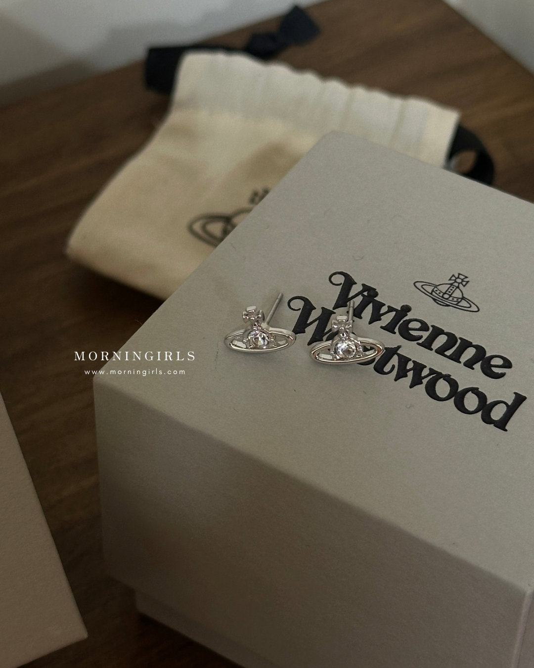 Vivienne Westwood Nano Solitaire Earrings 銀色 [超熱賣!可放耳骨 性價比超高]