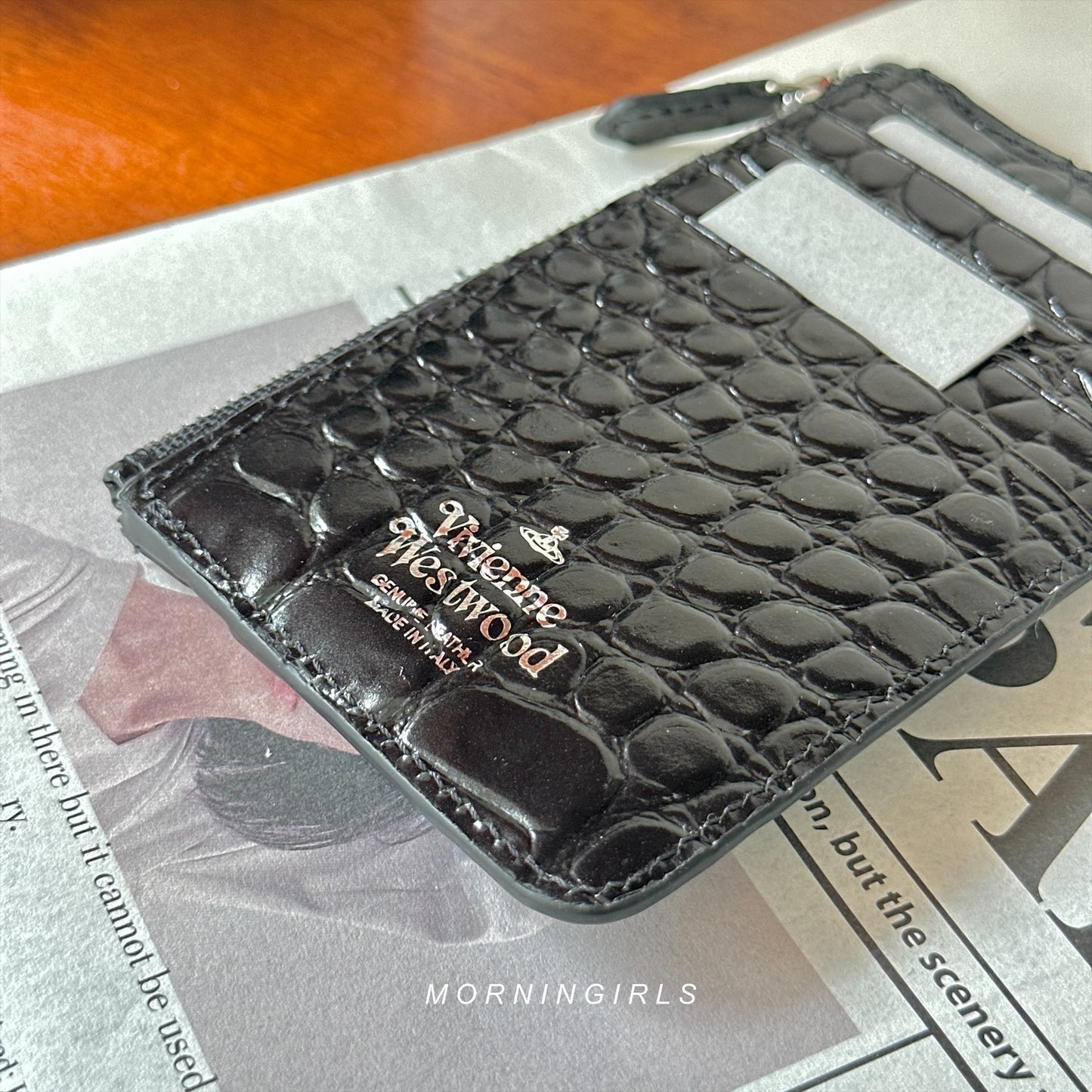 Vivienne Westwood 半月 Slim Long Cardholder 黑色鱷魚皮 [令面大格已停產! 現貨完售下架轉新版!]