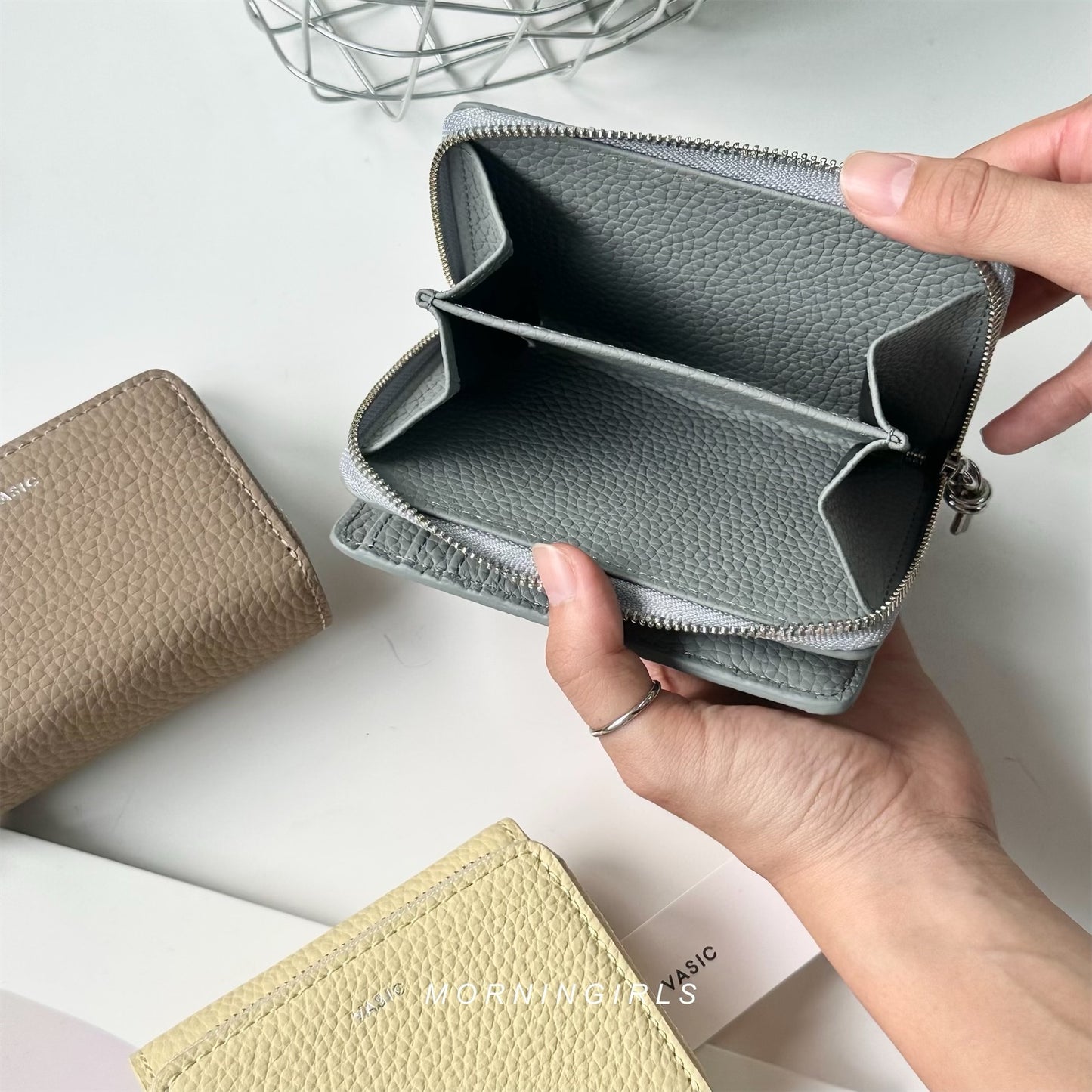 VASIC Round Mini Wallet [限定霧灰藍最後現貨!]