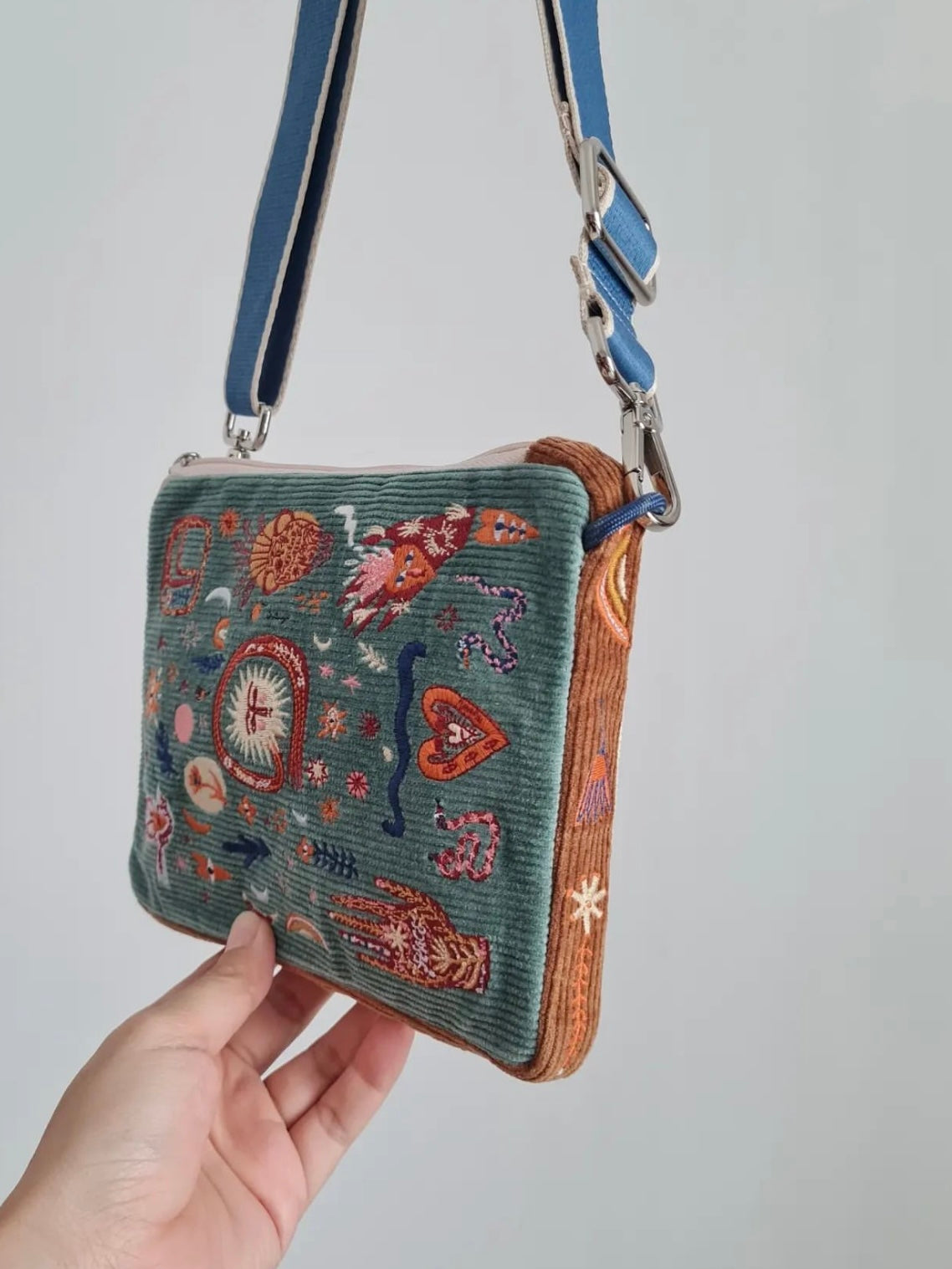 Hamblepie 泰國自家品牌 - Corduroy Little Doddle Flat Shoulder Bag