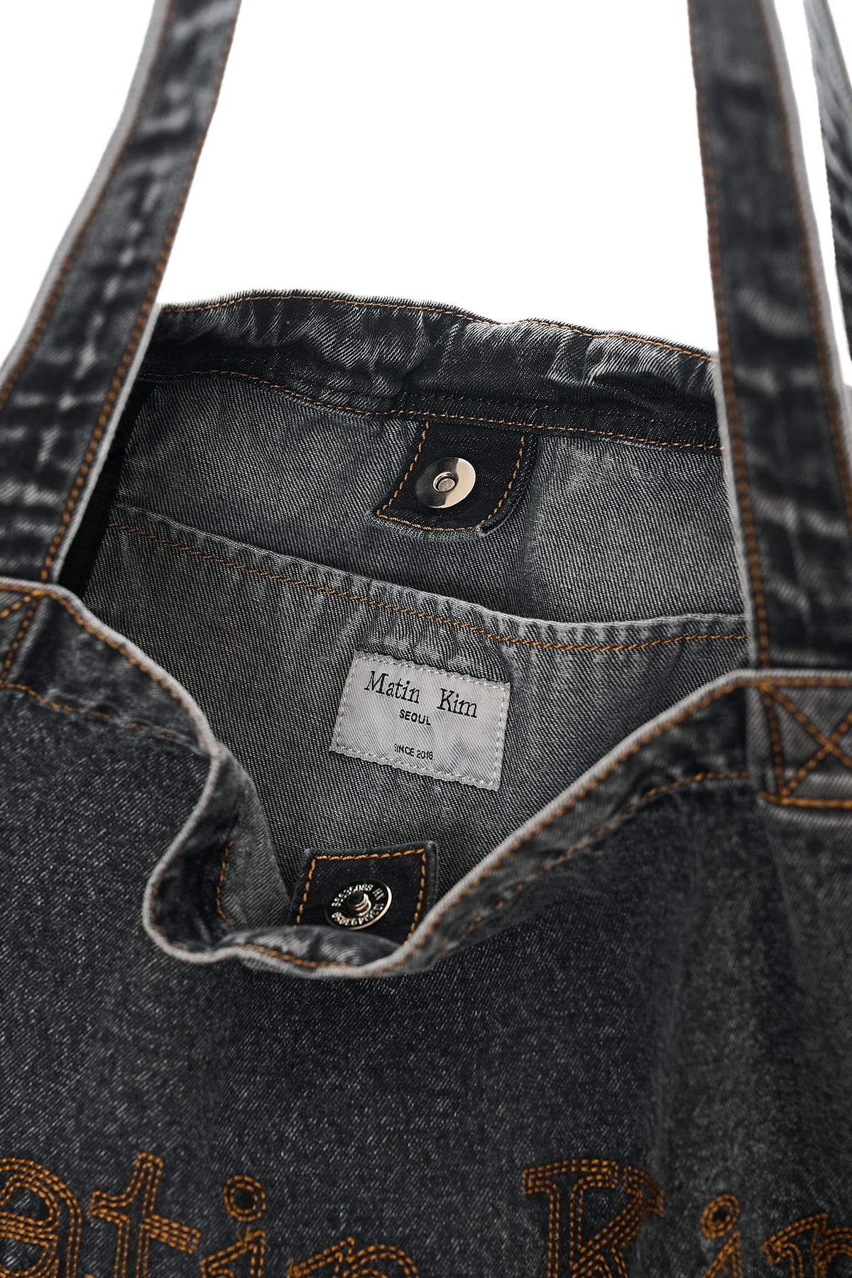 Matin Kim Matin Stitch Denim Shoulder Bag 最新韓國選物🇰🇷經典Logo刺繡水洗牛仔大袋［大容量超實手 有啪鈕!］