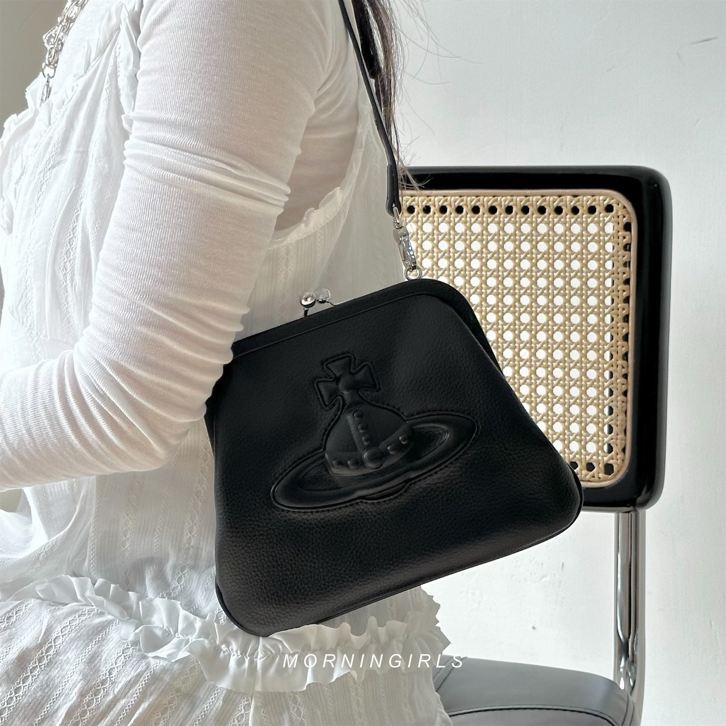 Vivienne Westwood Chelsea Vivienne's Clutch Bag 黑色荔枝皮