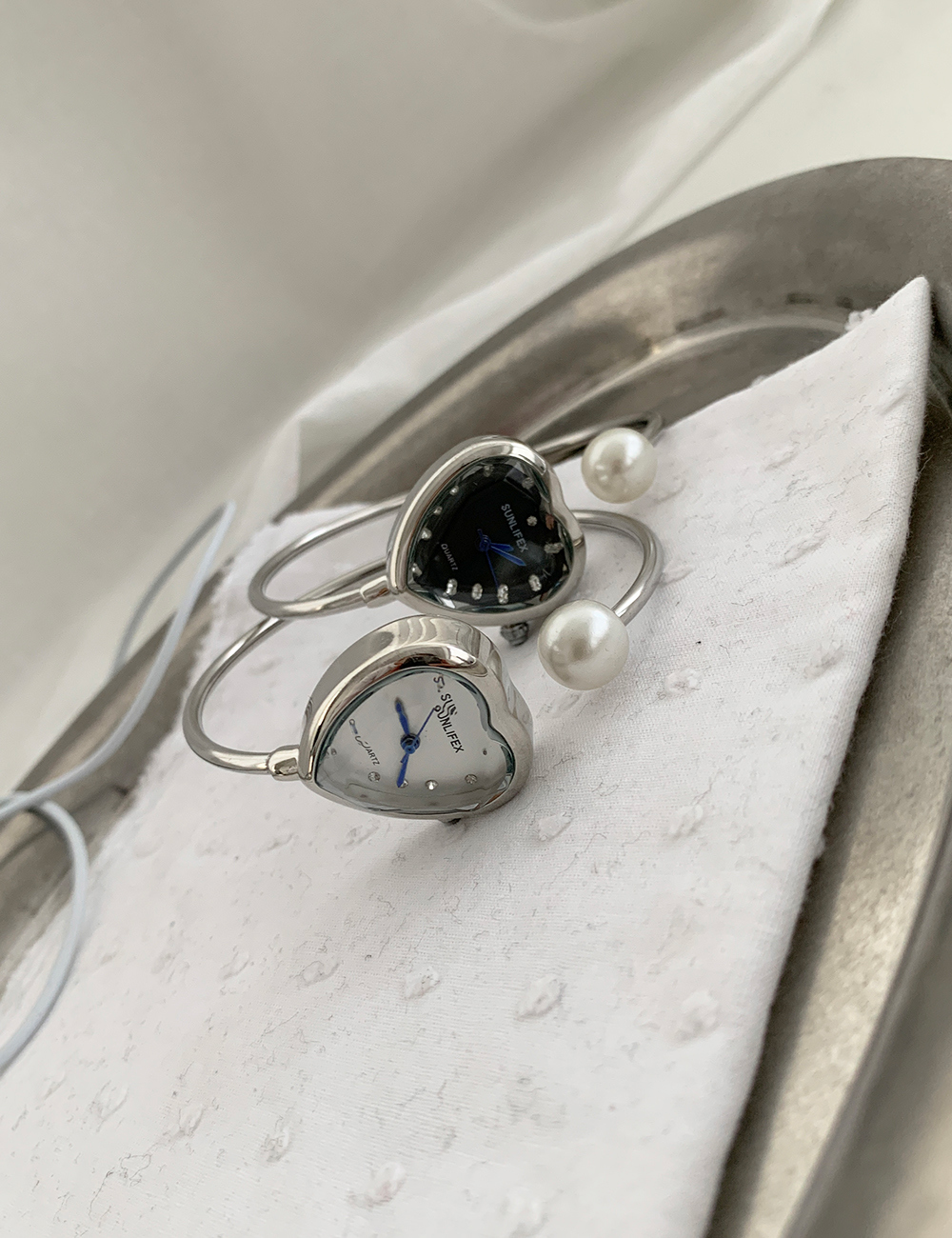 韓國選物🇰🇷 Grumpy Stuff Pearl Heart Bangle Watch