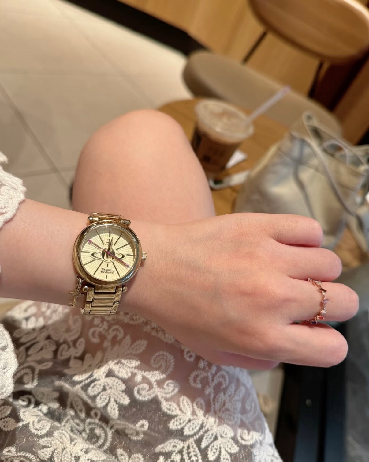 Vivienne Westwood Mother Orb Watch 32mm [金色小吊墜]