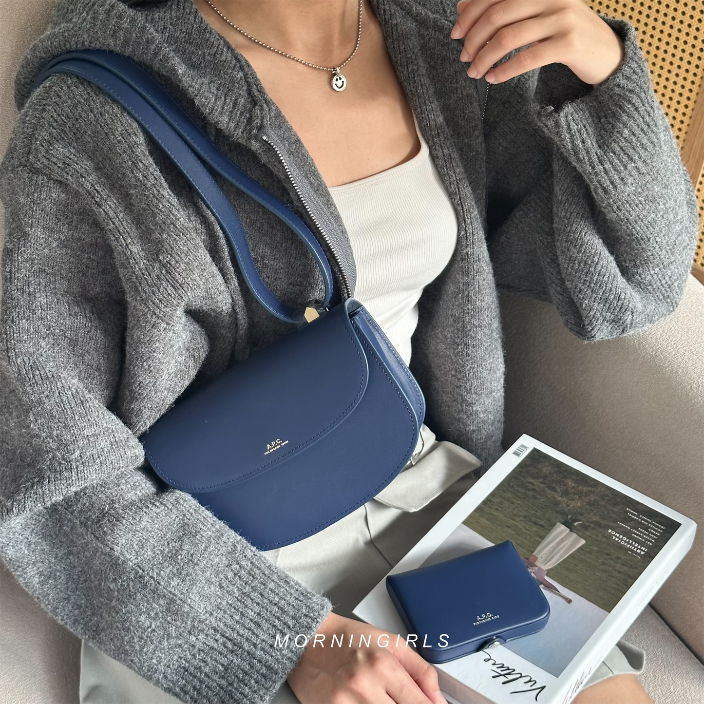 A.P.C. 2024 Seasonal Colour MIDNIGHT BLUE 馬鞍包