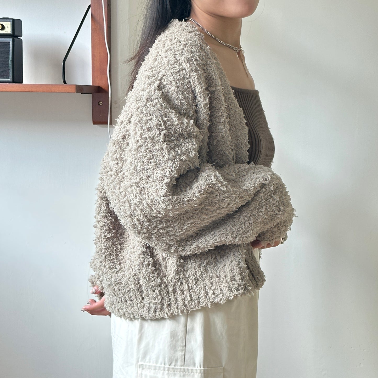 毛毛寬鬆外套 [有色差 實物近似牛油果綠 介意者慎買!!]