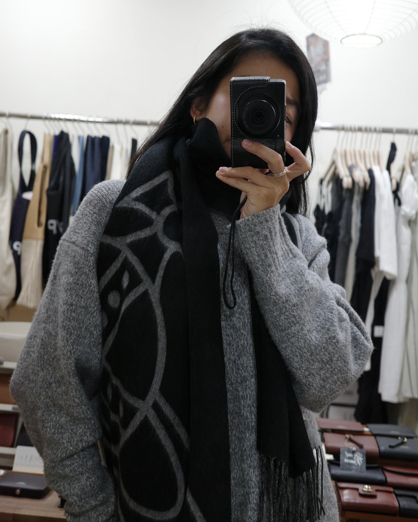 Vivienne Westwood Reversible ORB Logo Scarf 大尺寸雙面頸巾 (100%羊毛) [日本限定! 已停產最後現貨]