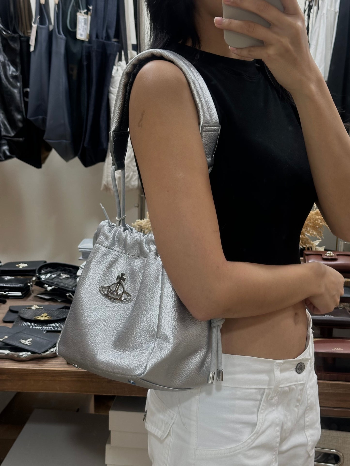 Vivienne Westwood Hilary Bucket Bag 專櫃限定閃銀色 Shining Silver [最新上架限量色!]