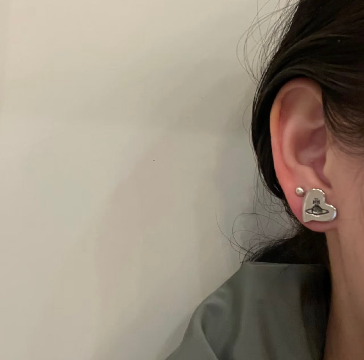 Vivienne Westwood Priscilla Earrings [銀色限時優惠中]